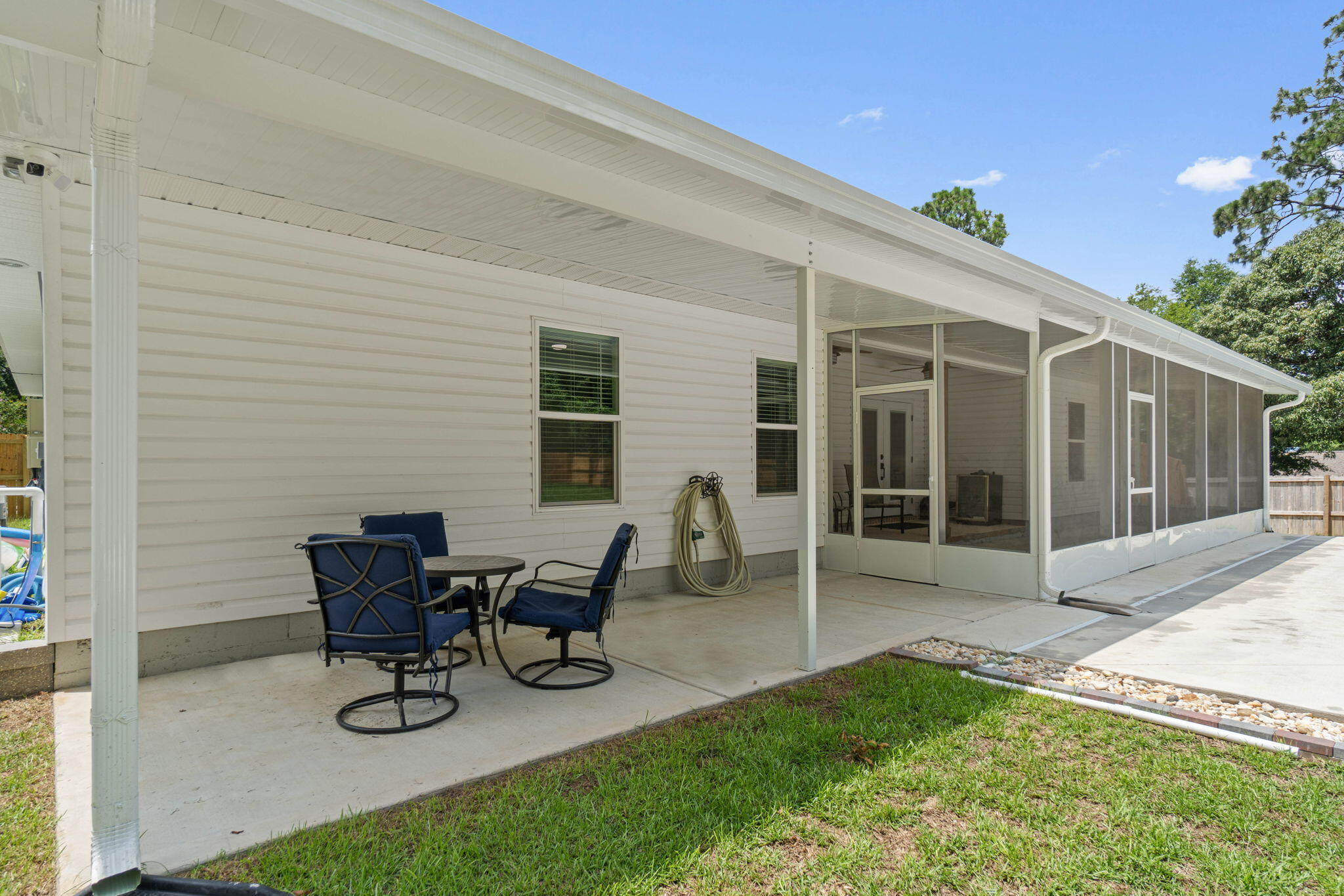 CRESTVIEW SUBURB - Residential