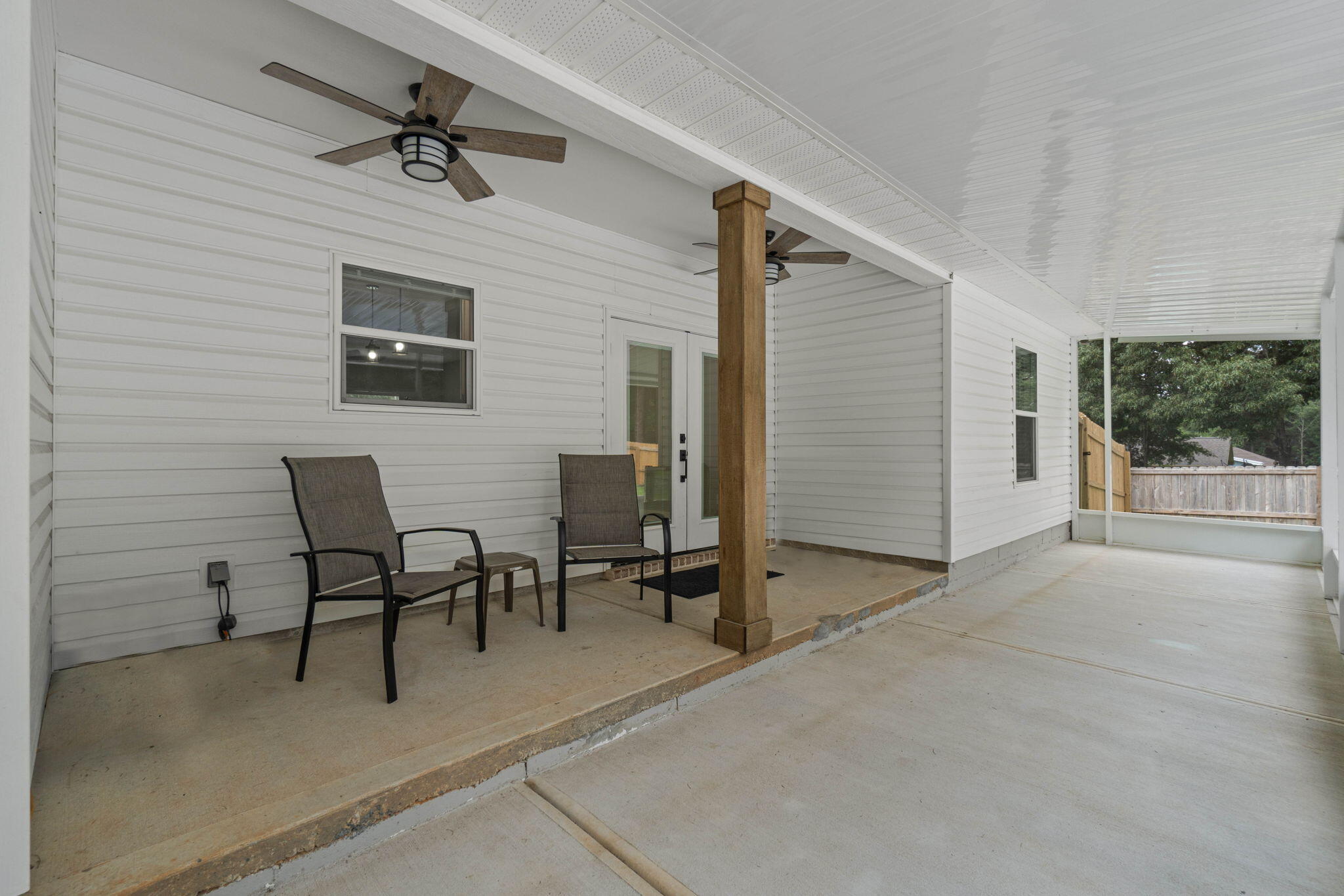 CRESTVIEW SUBURB - Residential