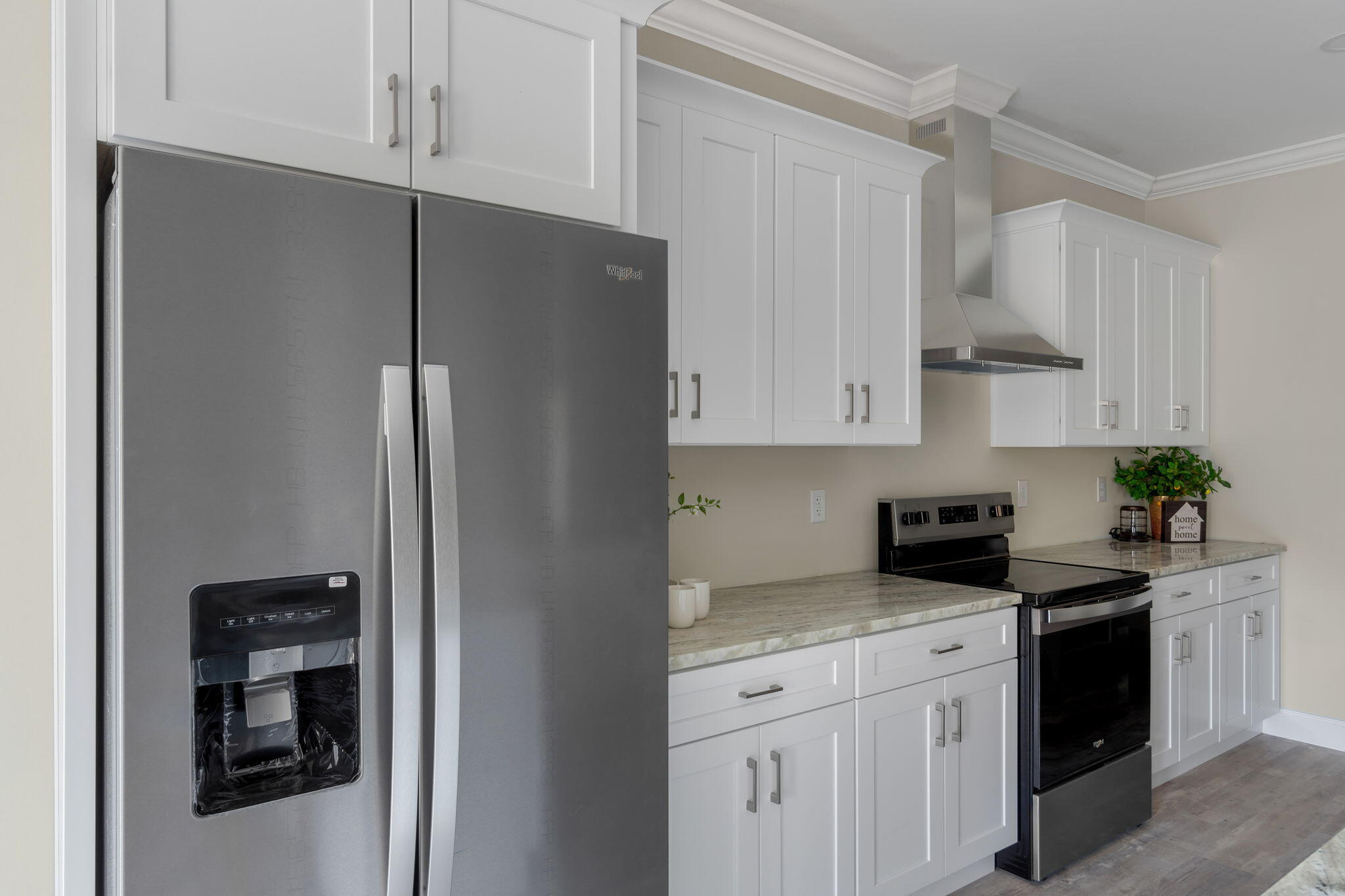 CRESCENT SHORES - Residential