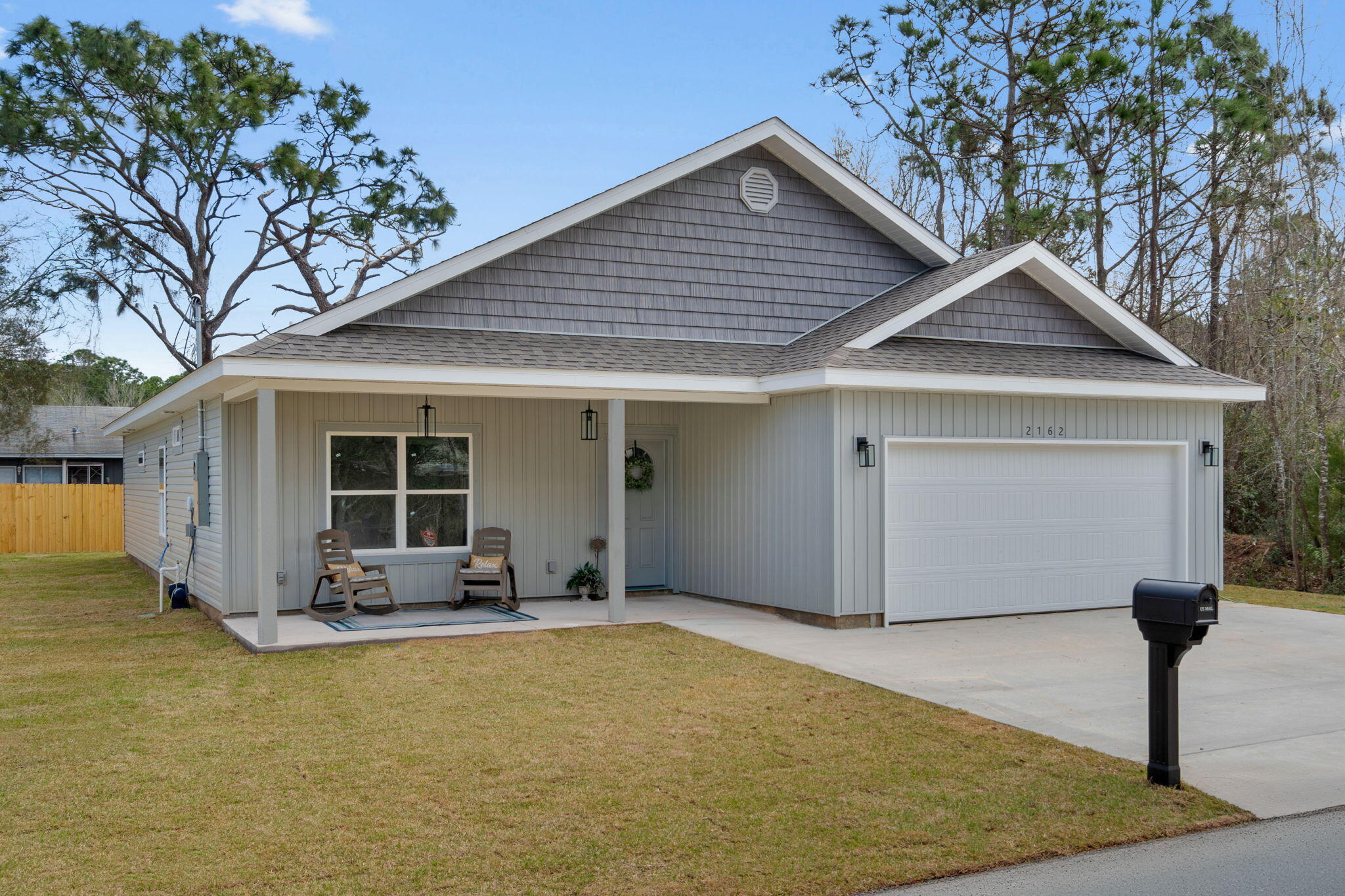 CRESCENT SHORES - Residential