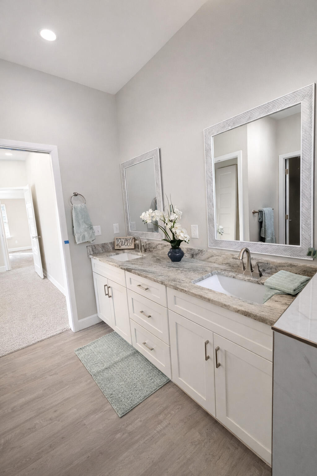 CRESCENT SHORES - Residential