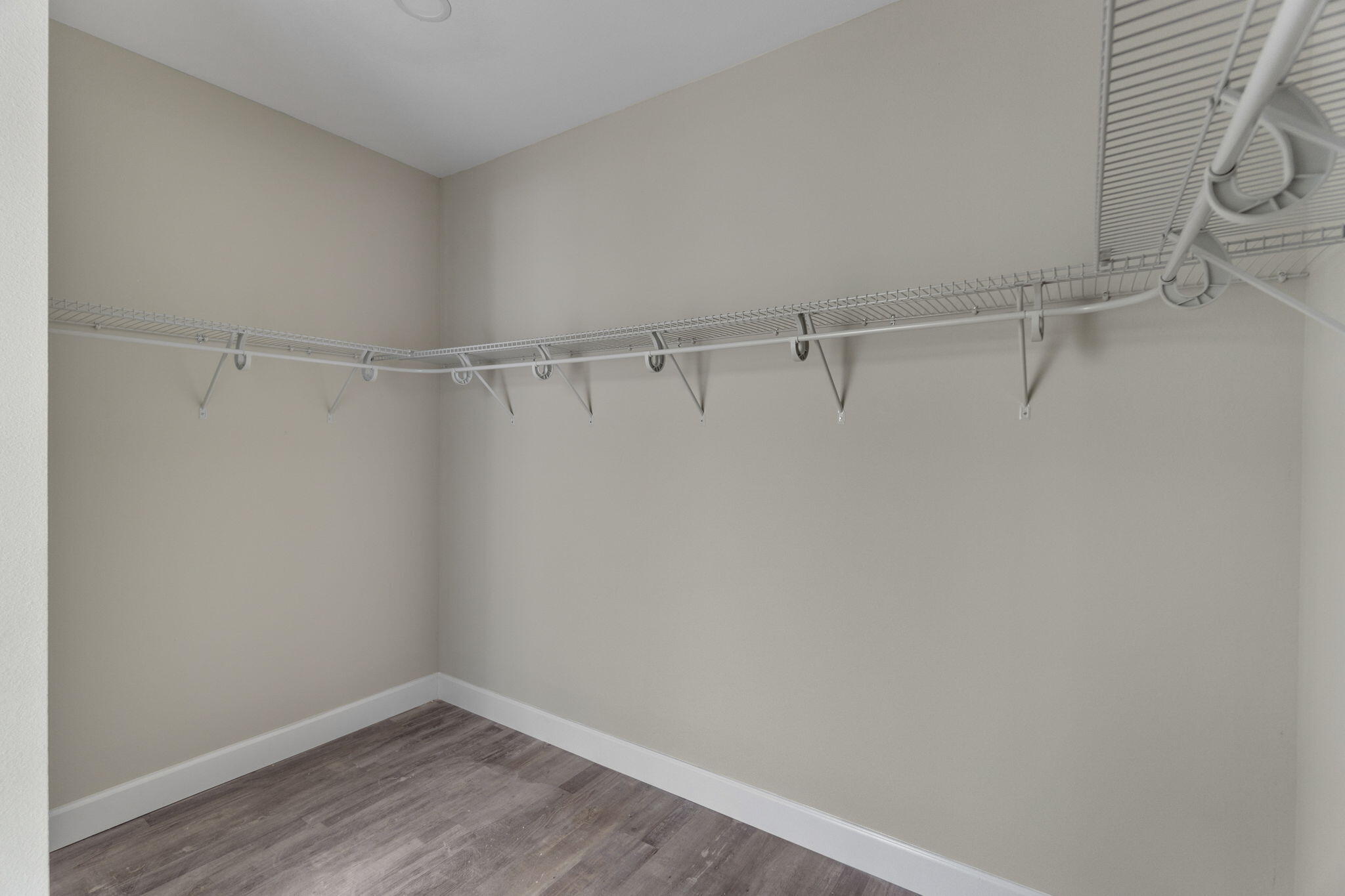 CRESCENT SHORES - Residential