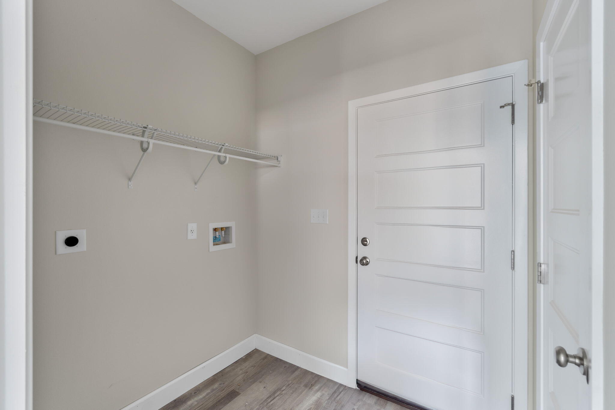 CRESCENT SHORES - Residential