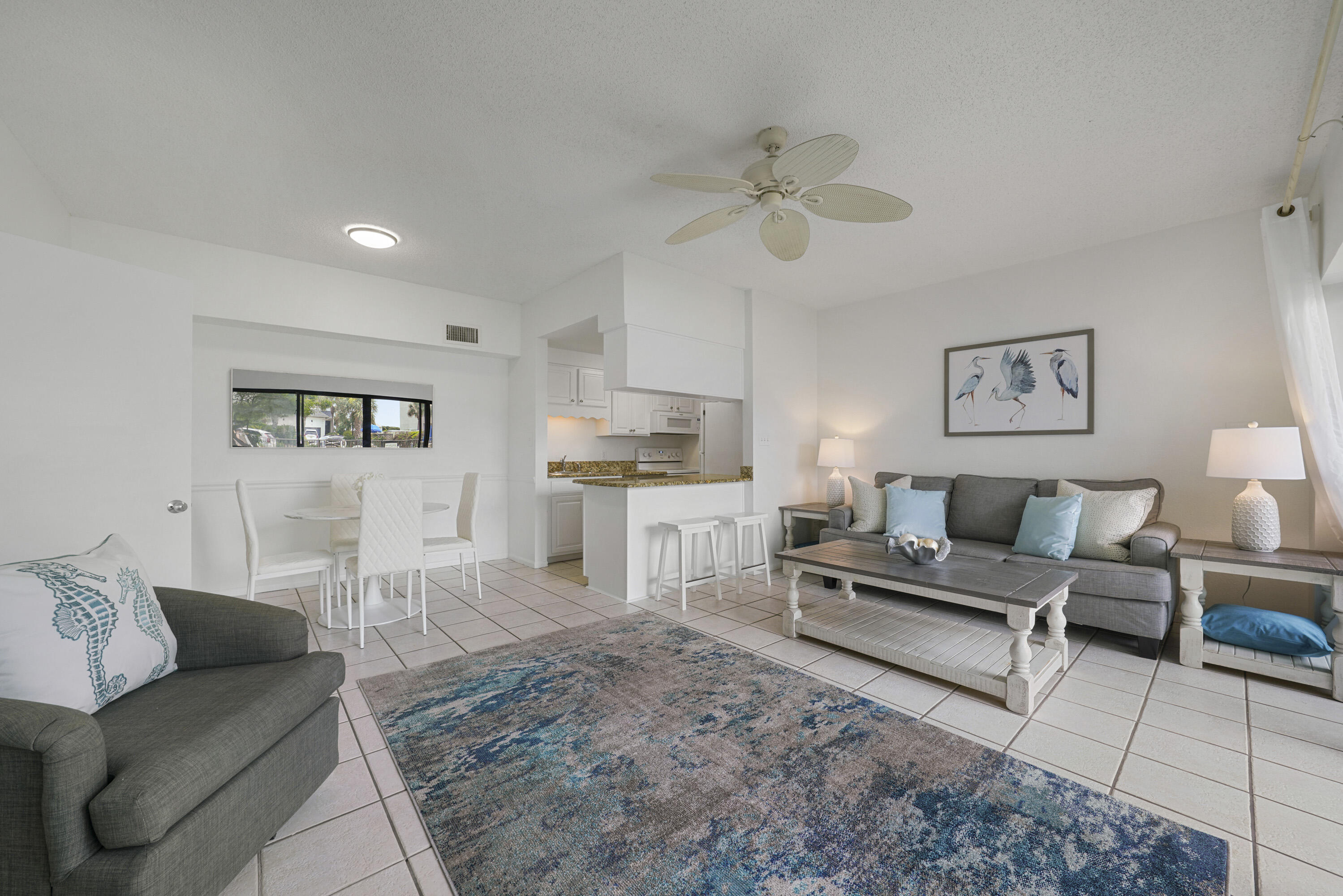 EMERALD HILL CONDO PH 3 - Residential