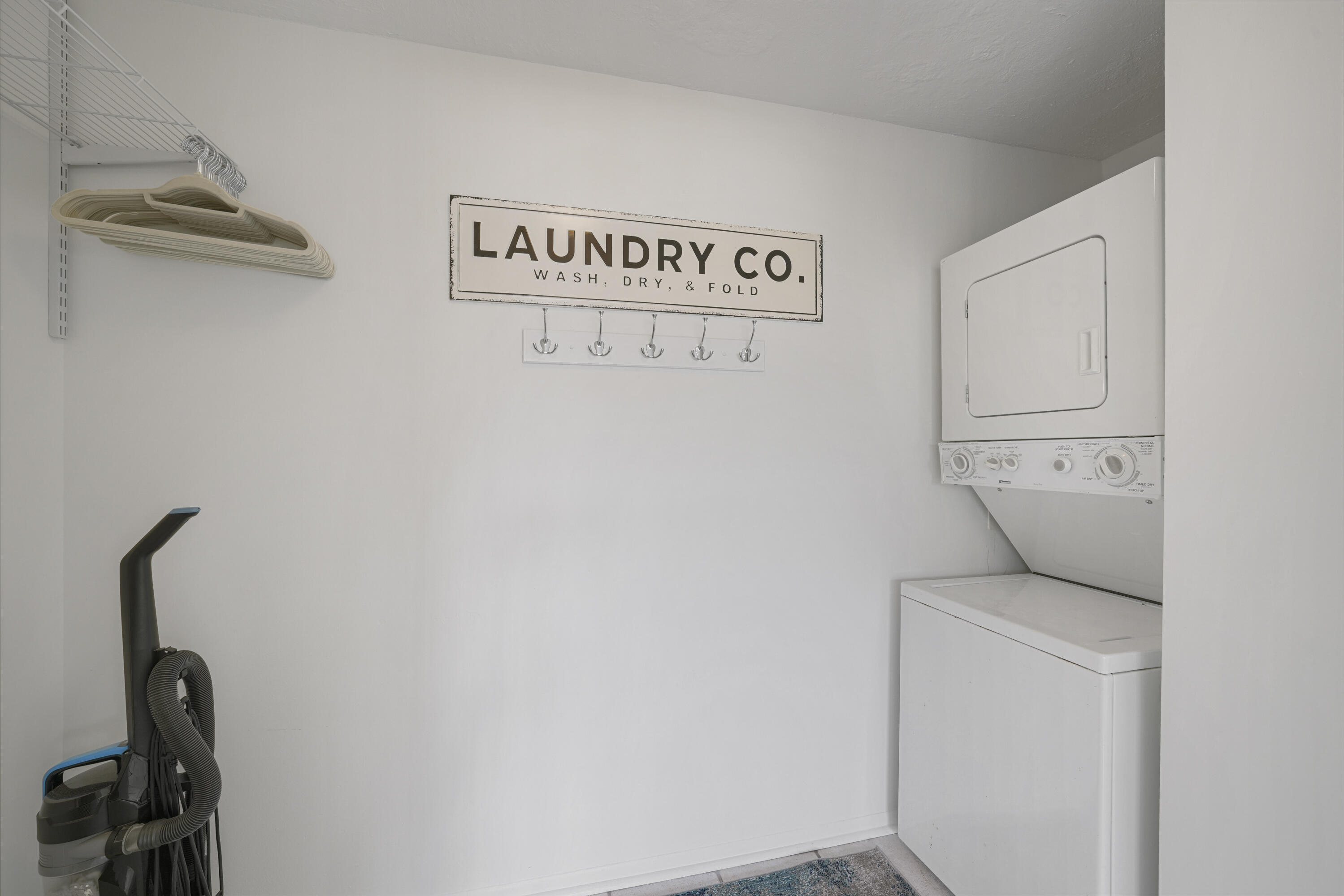 EMERALD HILL CONDO PH 3 - Residential