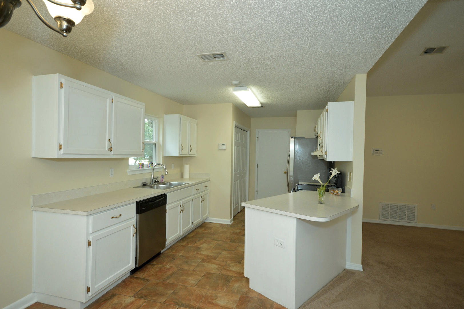 COUNTRY BREEZE ESTATES - Residential