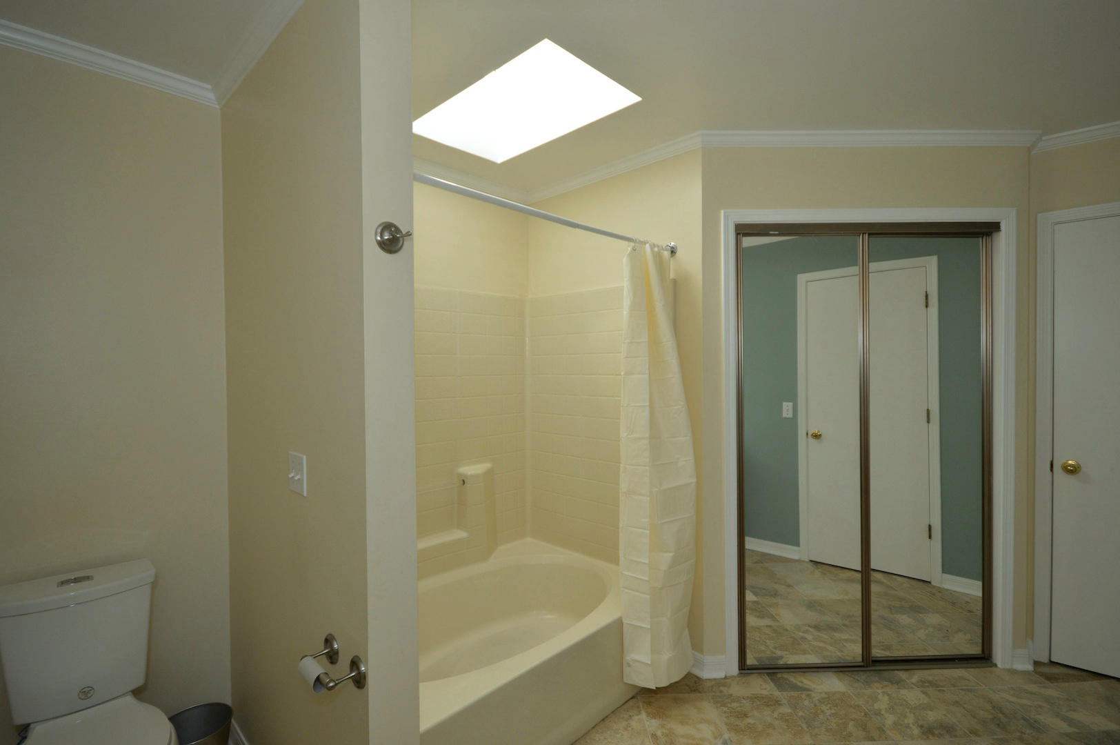 COUNTRY BREEZE ESTATES - Residential