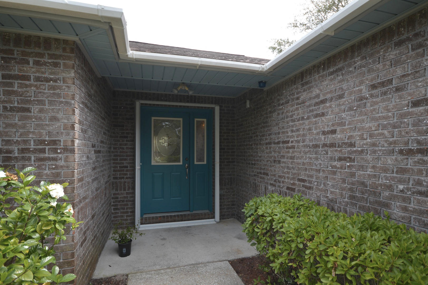 COUNTRY BREEZE ESTATES - Residential