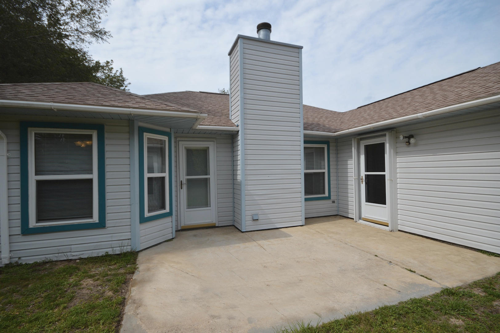 COUNTRY BREEZE ESTATES - Residential