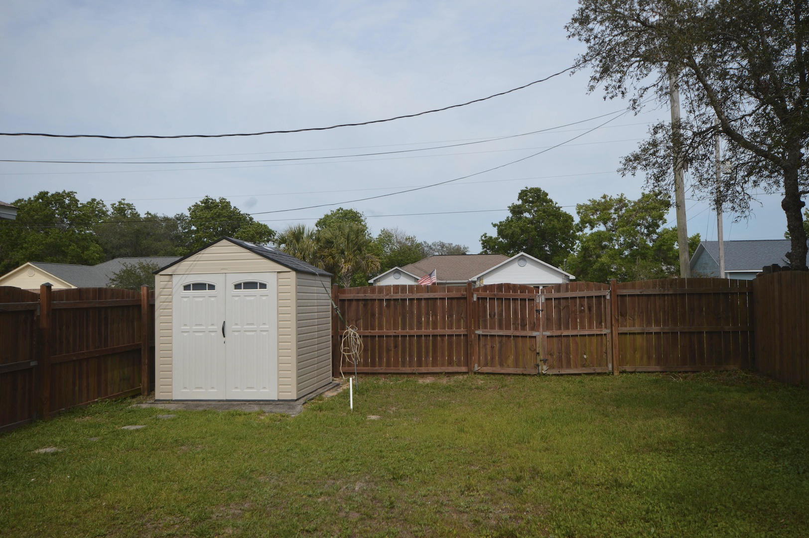 COUNTRY BREEZE ESTATES - Residential