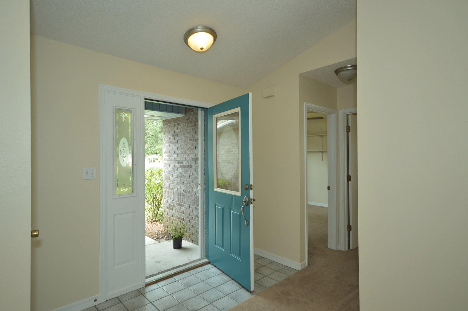 COUNTRY BREEZE ESTATES - Residential