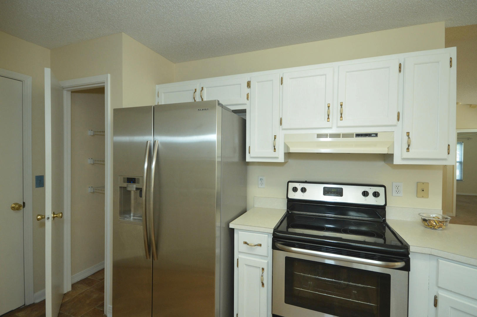 COUNTRY BREEZE ESTATES - Residential