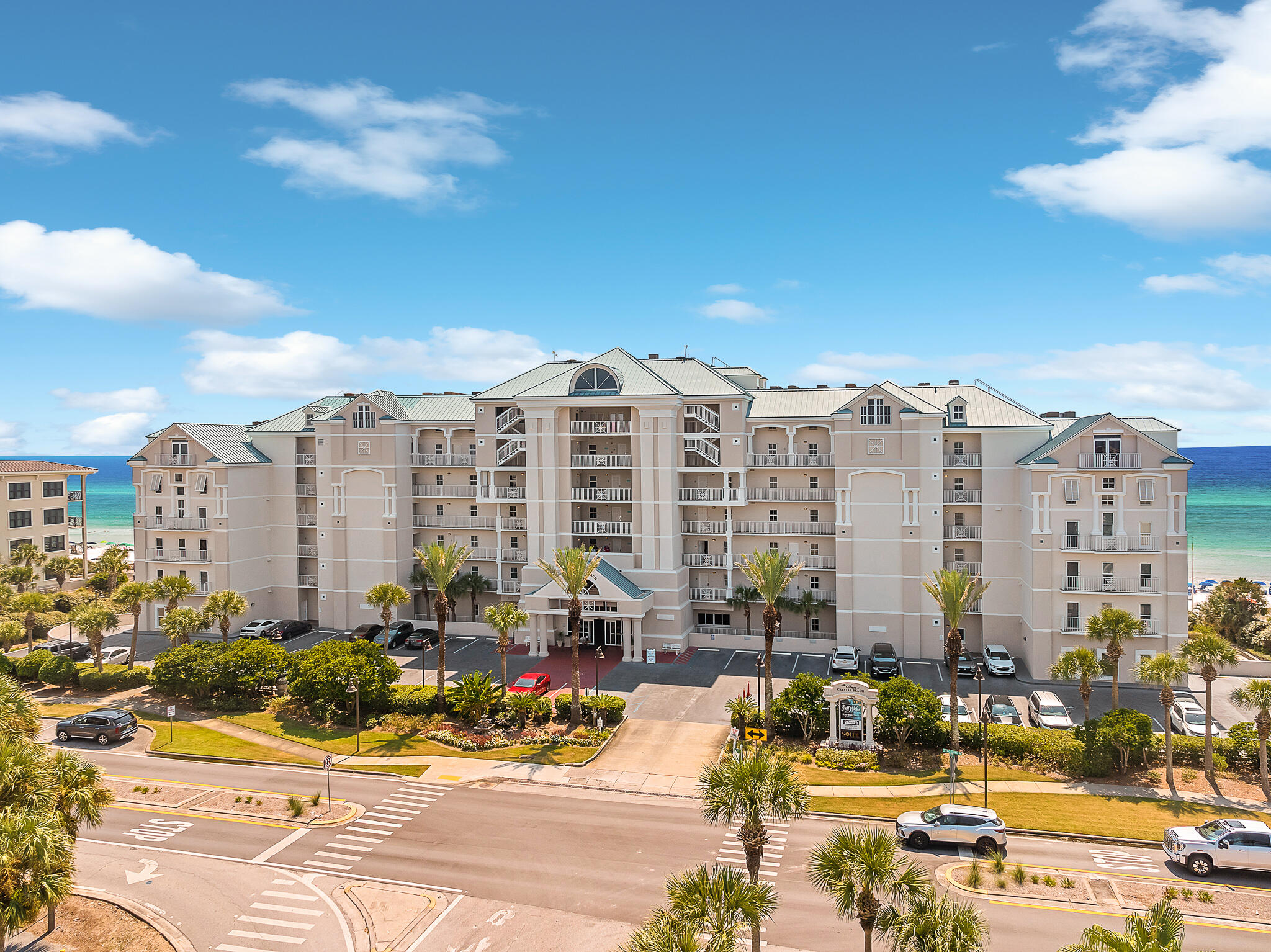 INN AT CRYSTAL BEACH (SUMMERCHASE CONDO) - Residential