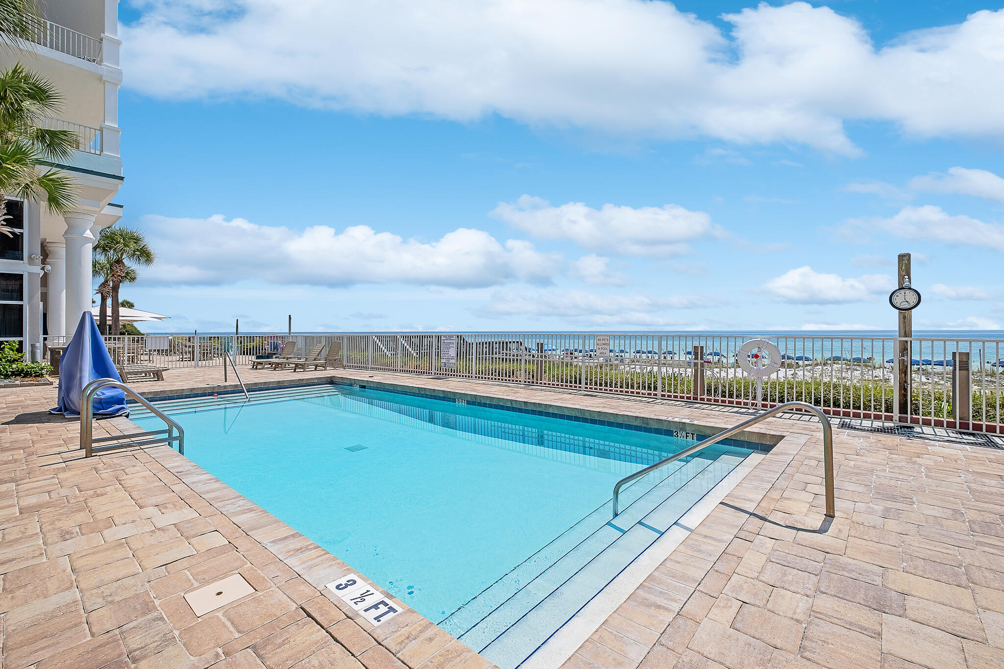 INN AT CRYSTAL BEACH (SUMMERCHASE CONDO) - Residential