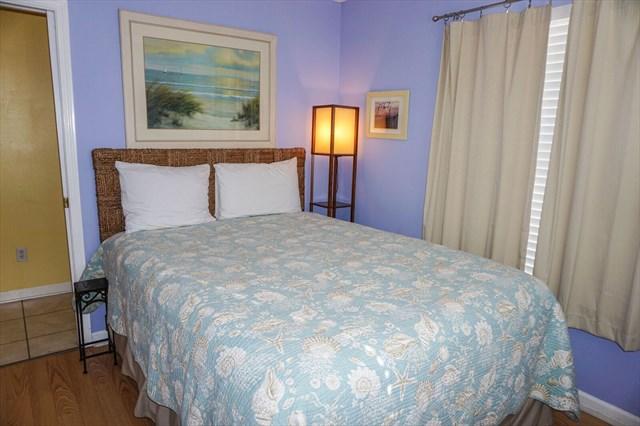 SUMMERSPELL CONDO - Residential