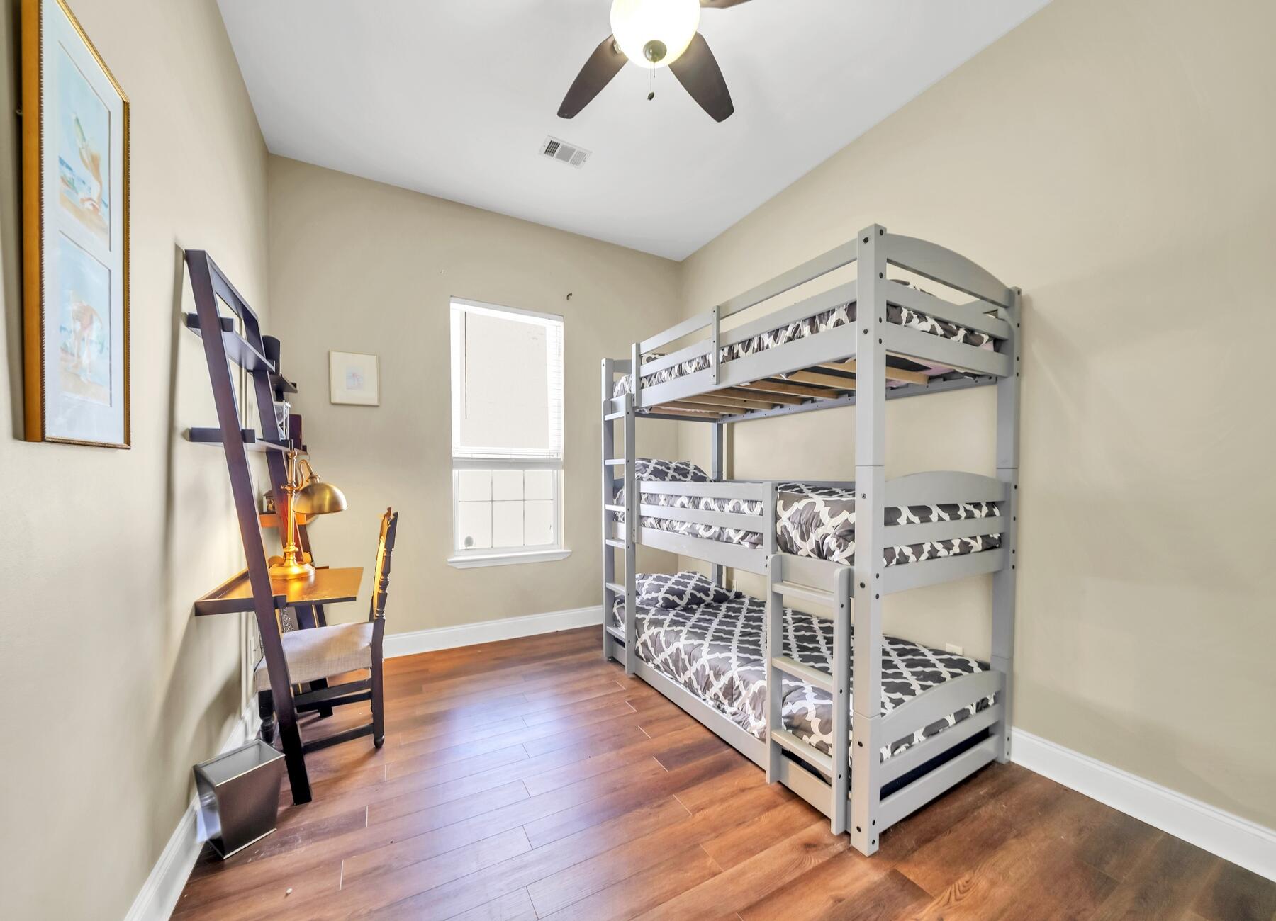 SOVEREIGN ISLE S/D - Residential