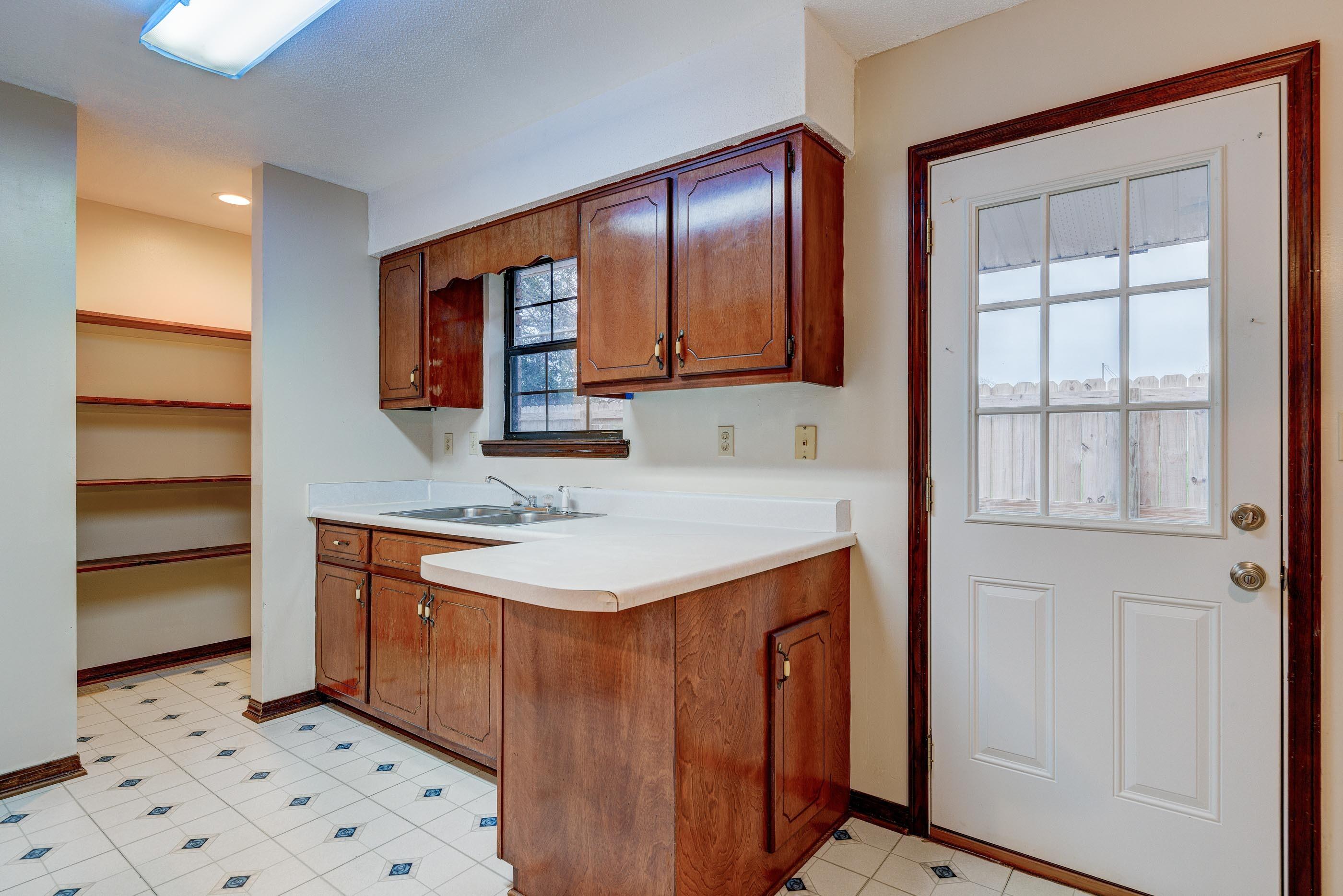 BAKER LAND CO ADDN TO BAKER - Residential