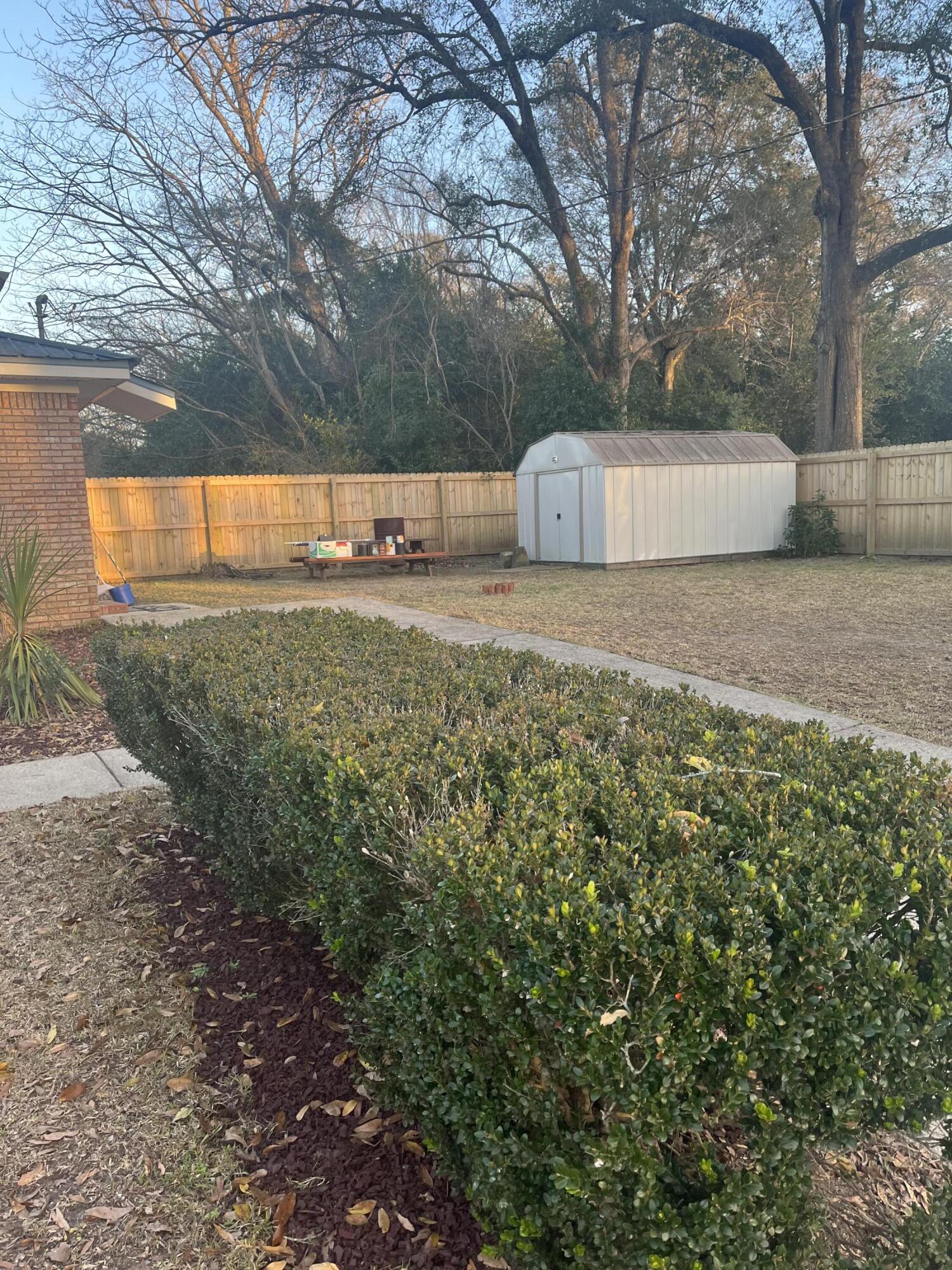 BAKER LAND CO ADDN TO BAKER - Residential