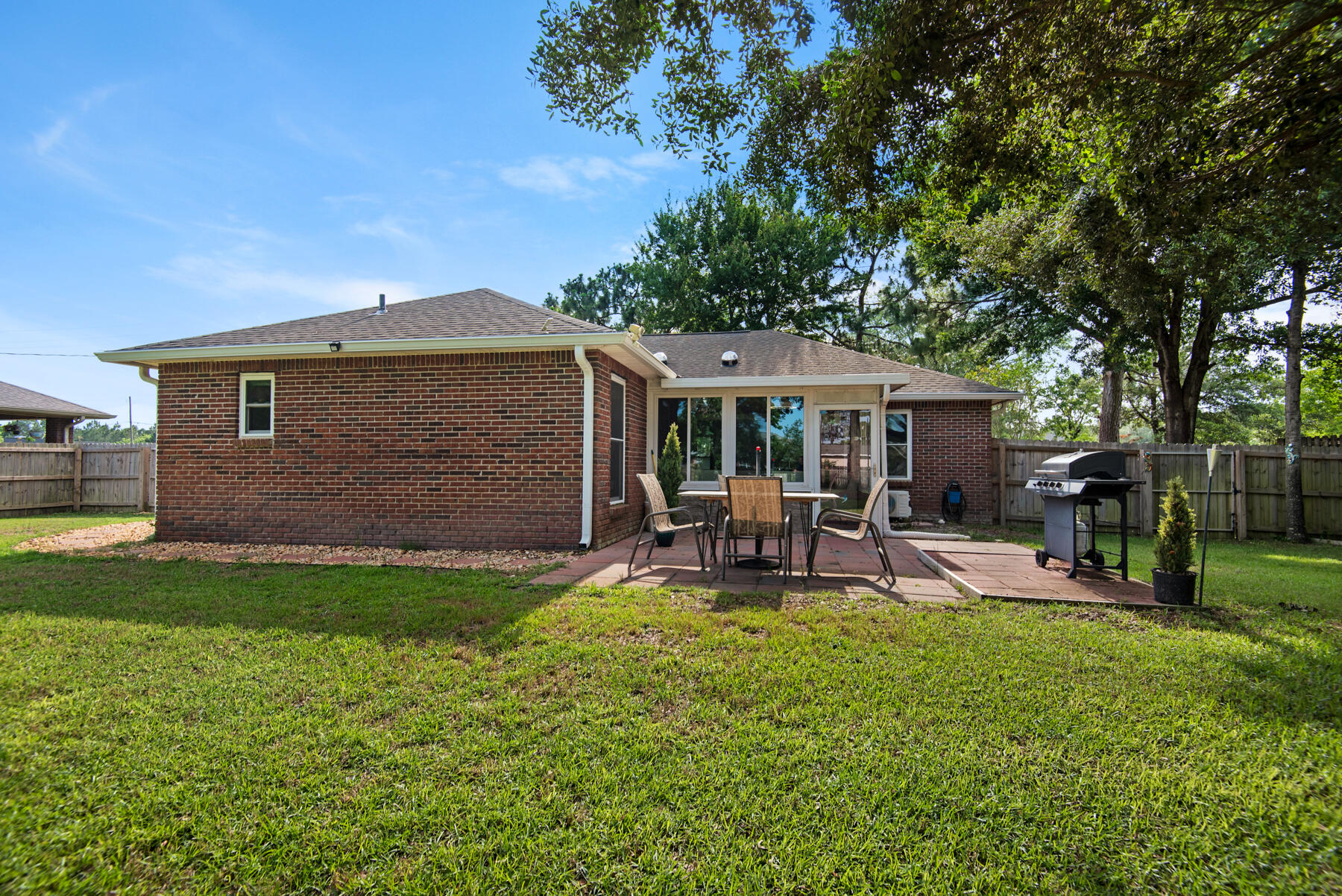 HOLLEY BY THE SEA - Residential