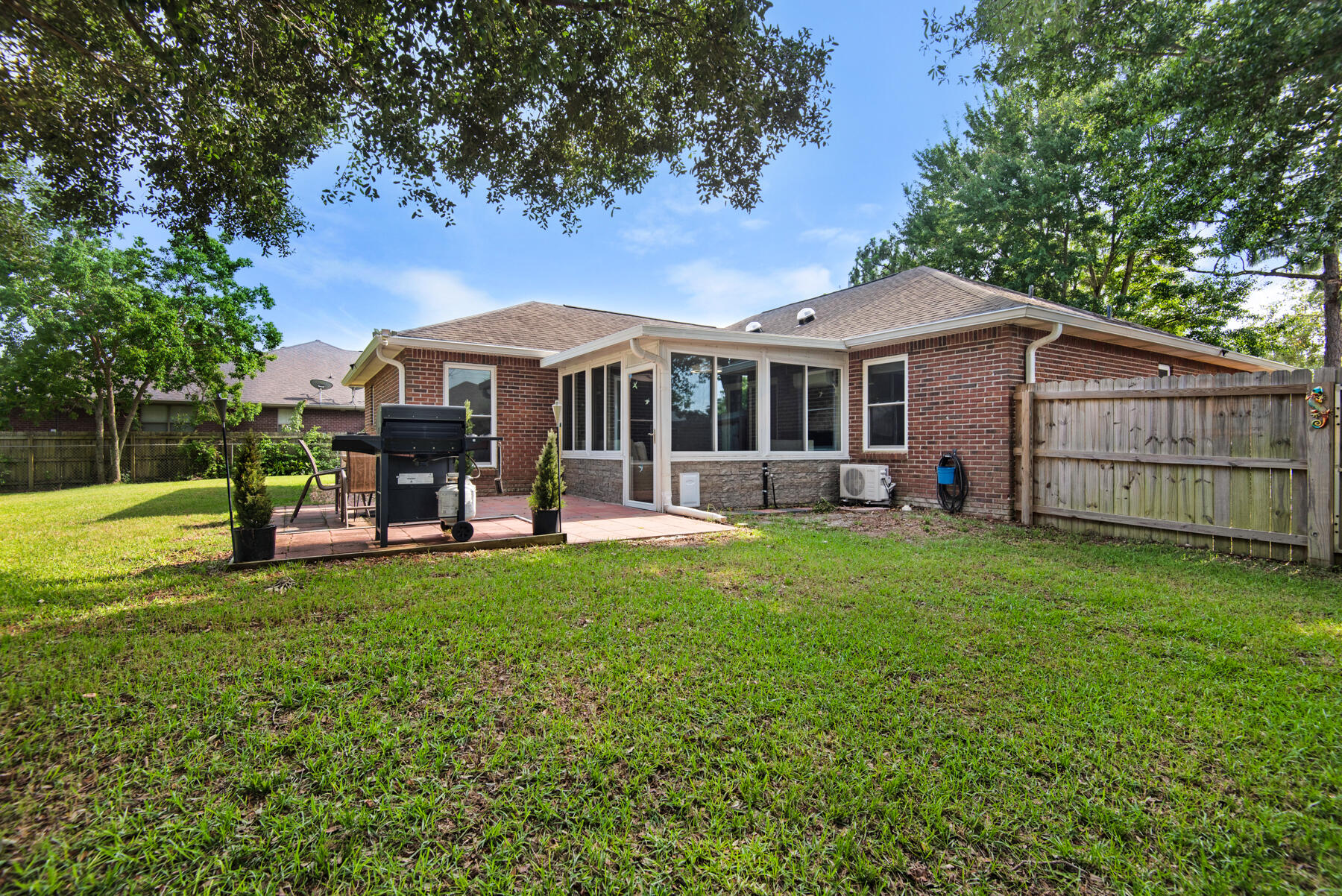 HOLLEY BY THE SEA - Residential