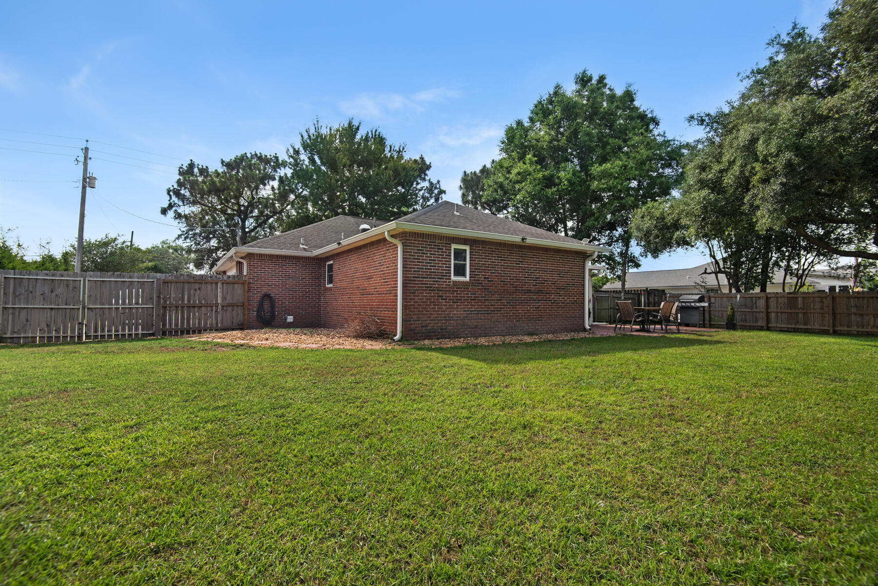 HOLLEY BY THE SEA - Residential