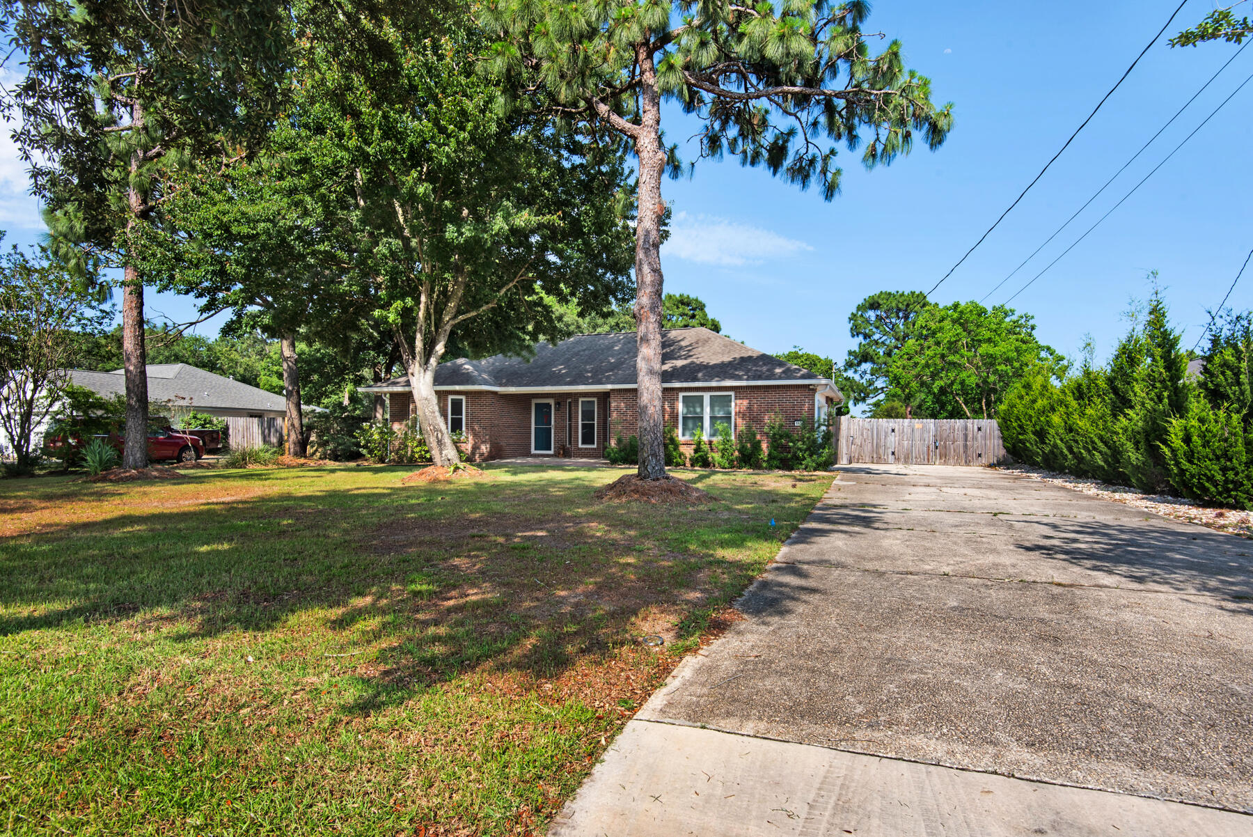 HOLLEY BY THE SEA - Residential