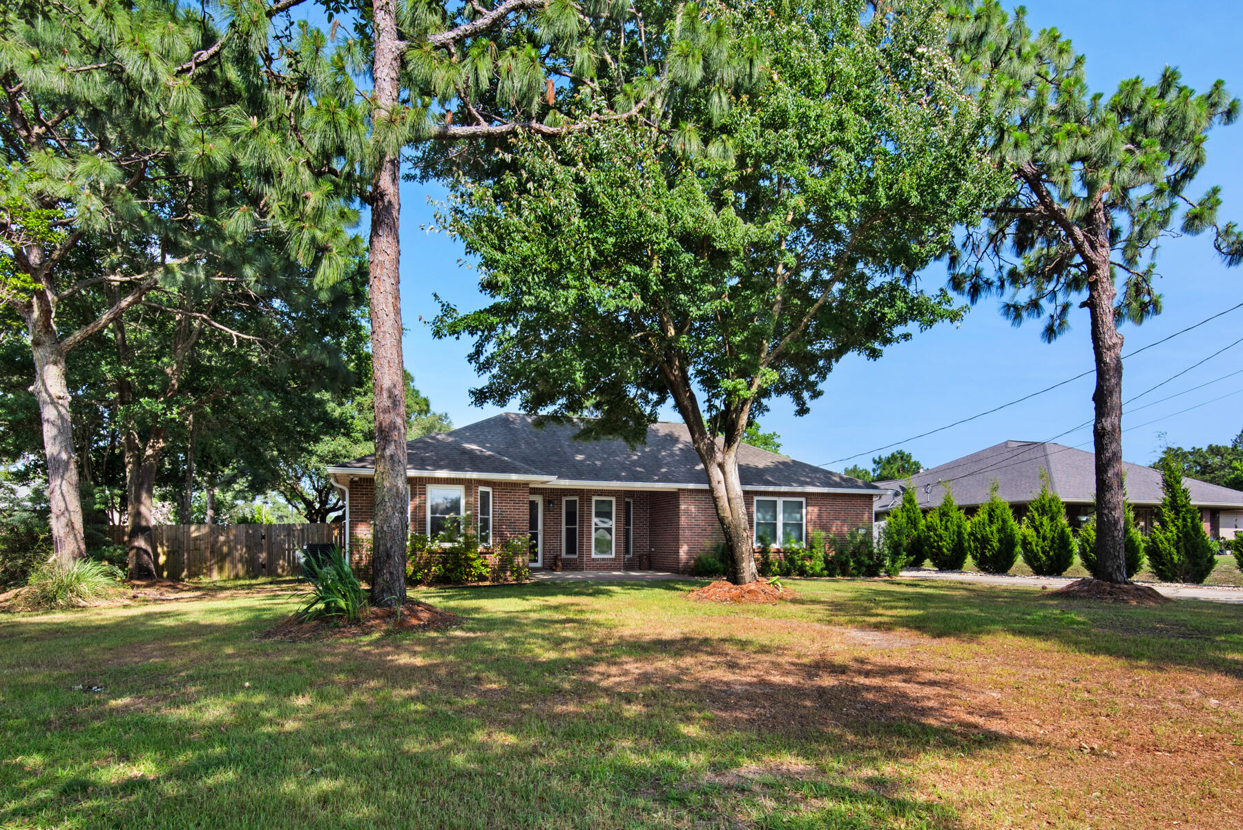 HOLLEY BY THE SEA - Residential