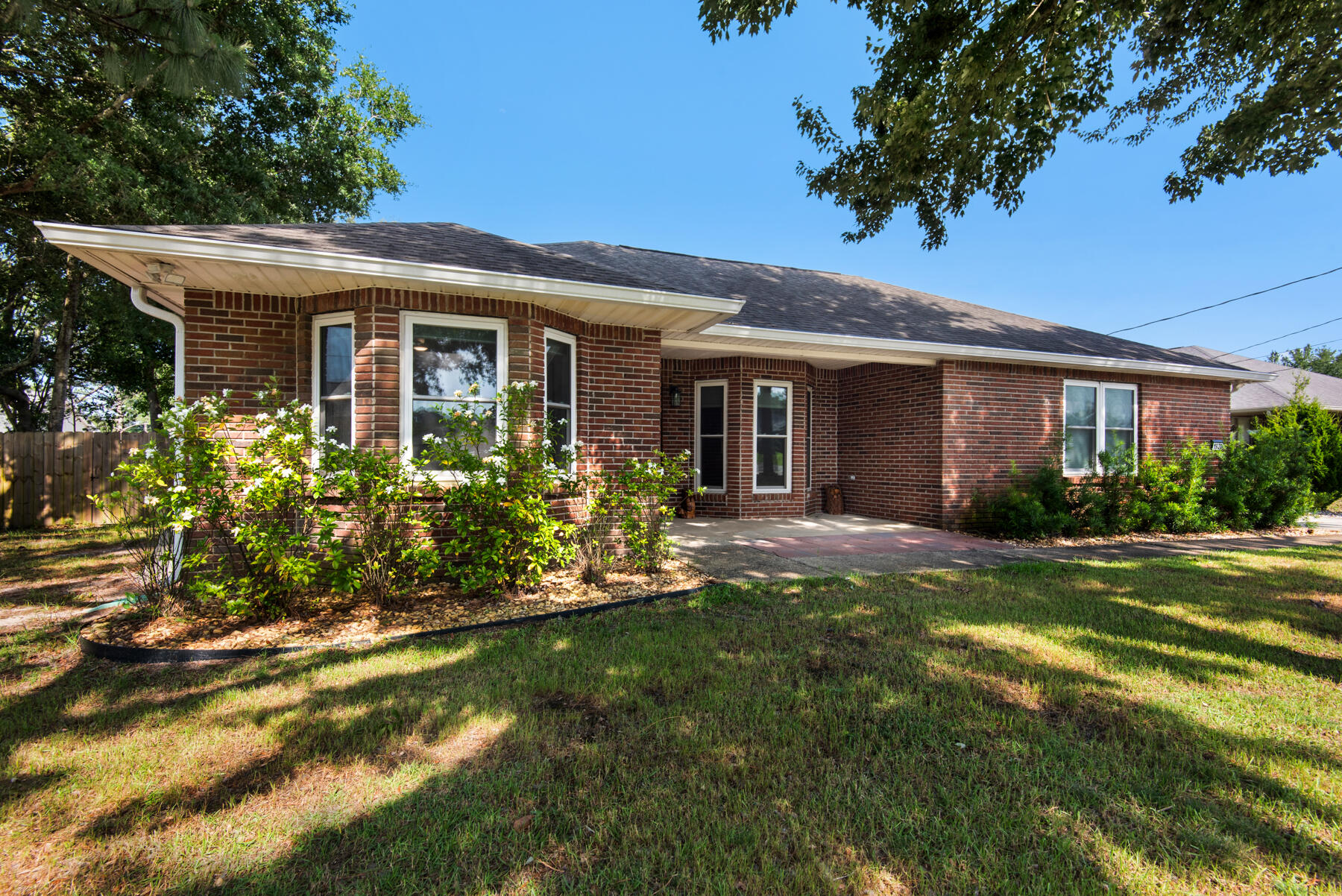 HOLLEY BY THE SEA - Residential