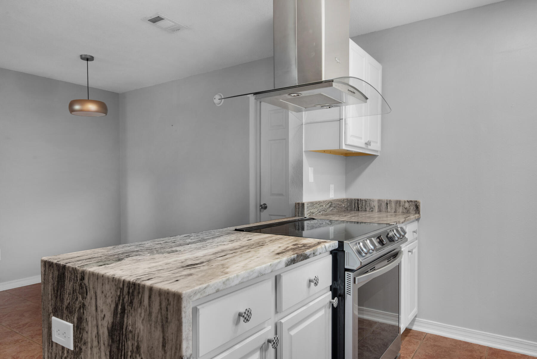 HOLLEY BY THE SEA - Residential