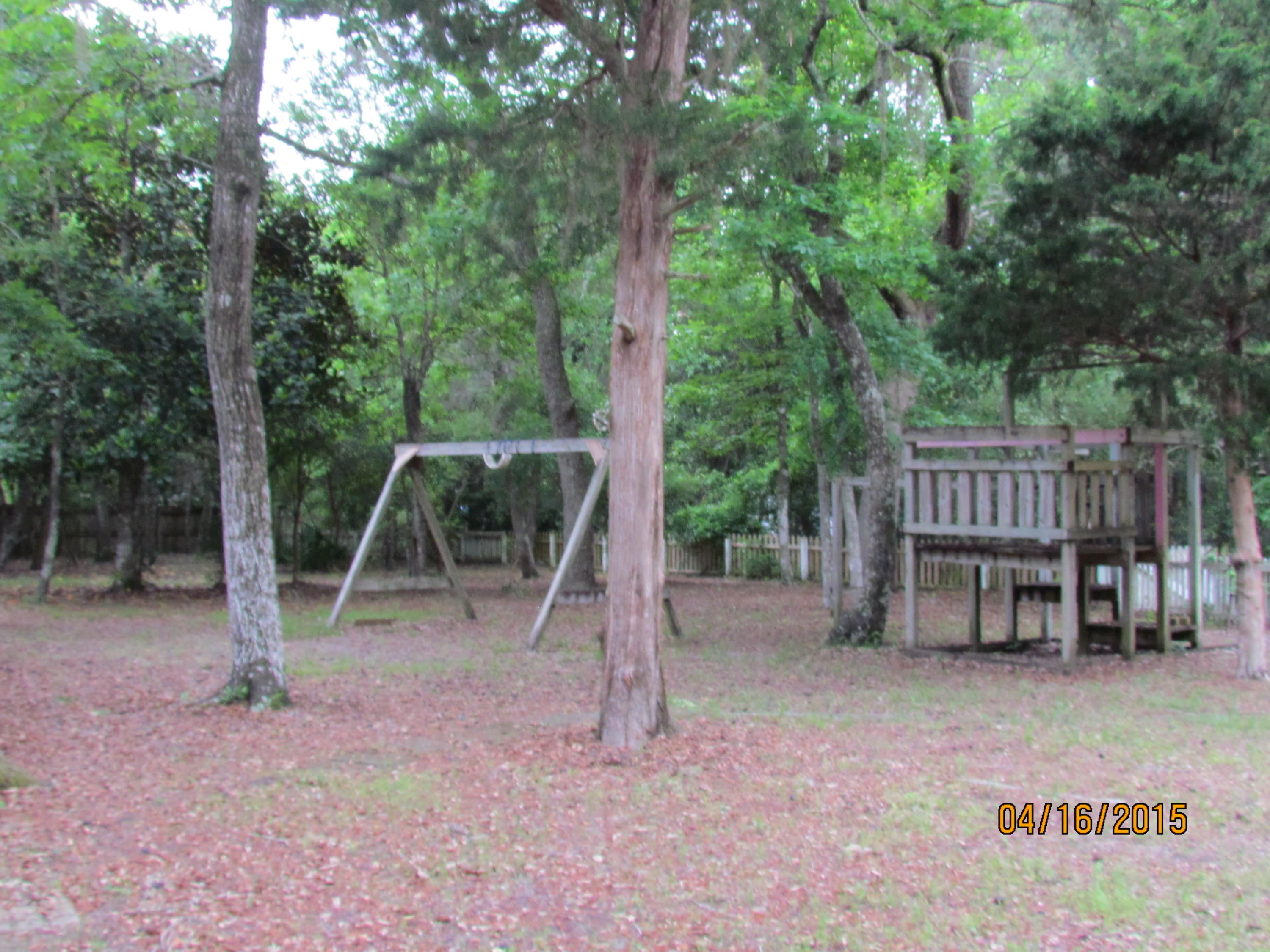 LAKE PIPPIN - Residential Lease