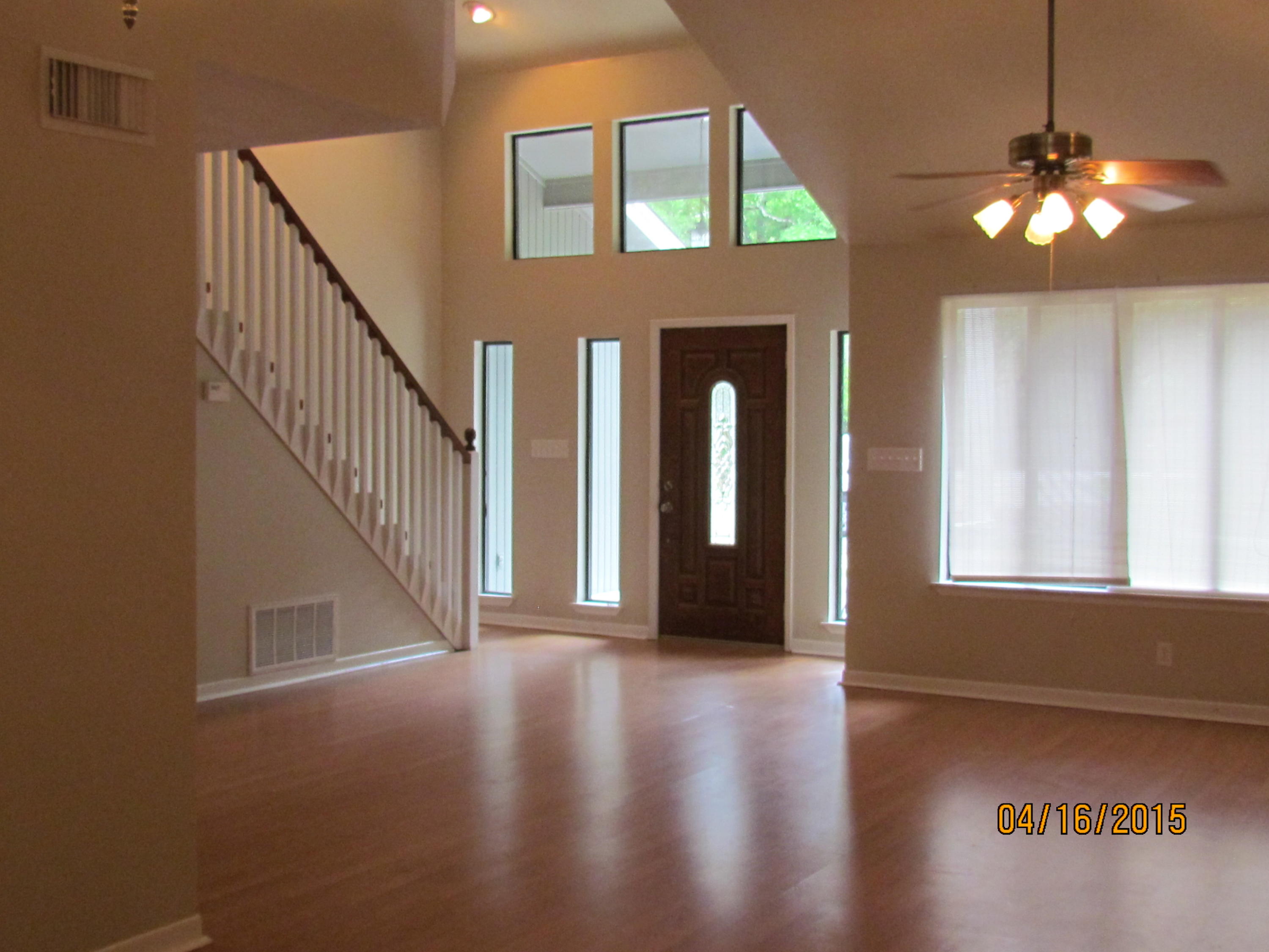 LAKE PIPPIN - Residential Lease