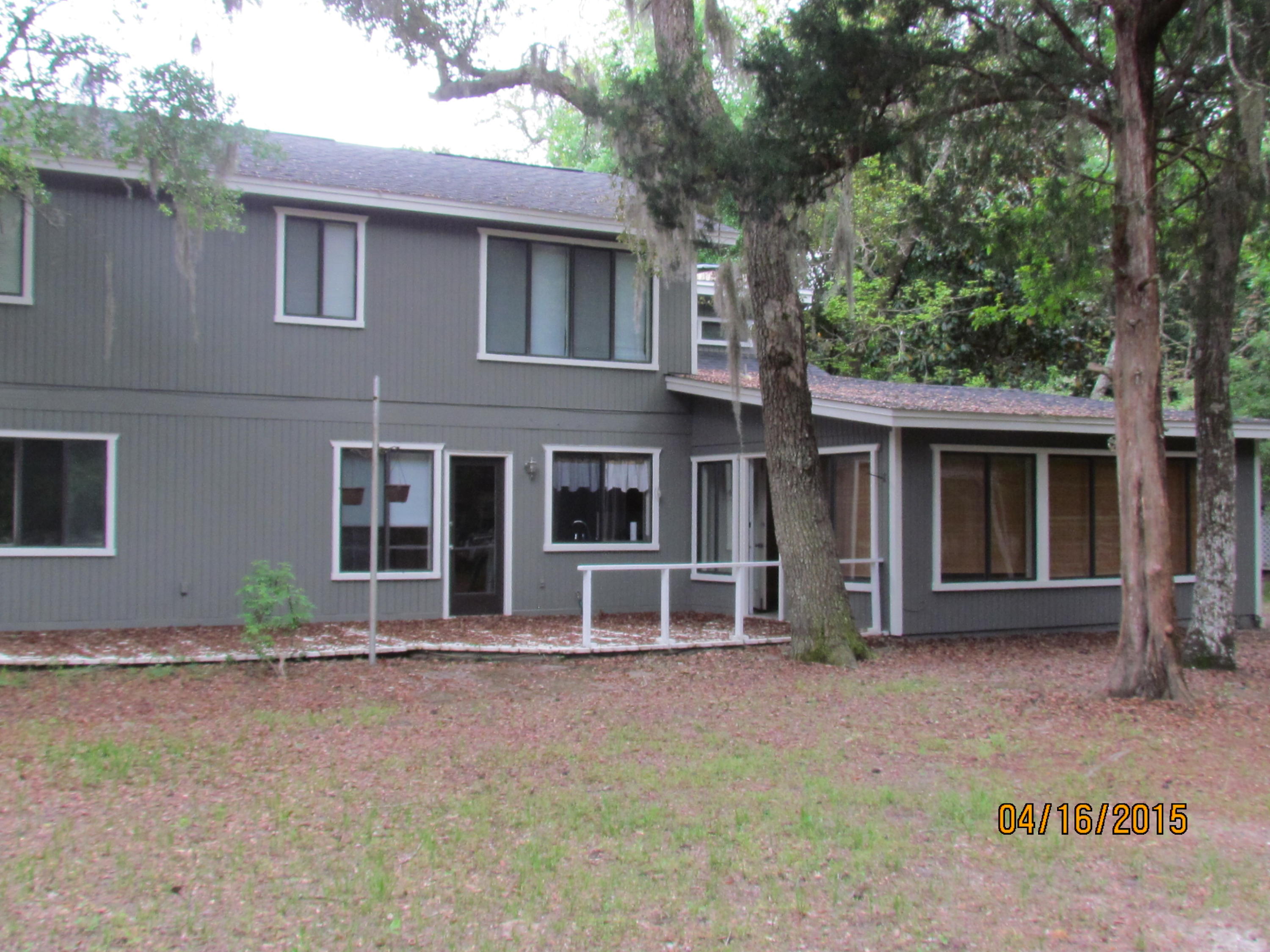 LAKE PIPPIN - Residential Lease