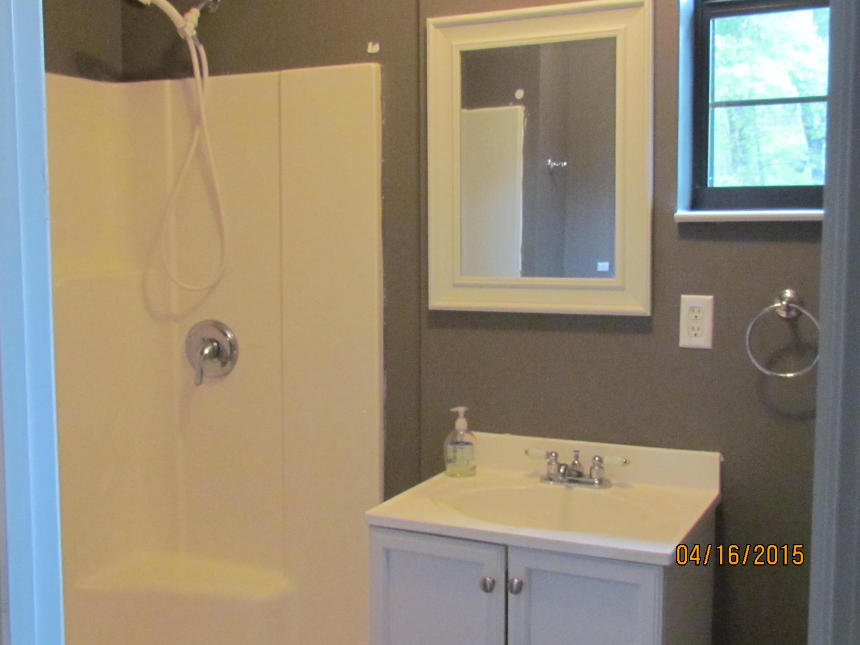 LAKE PIPPIN - Residential Lease