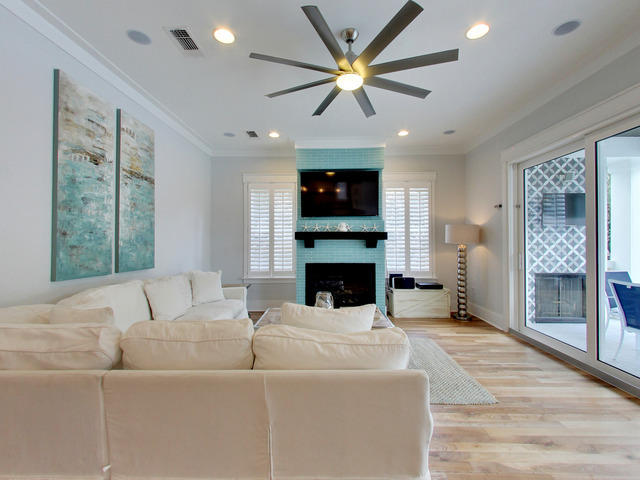 GULF SHORE MANOR - Residential