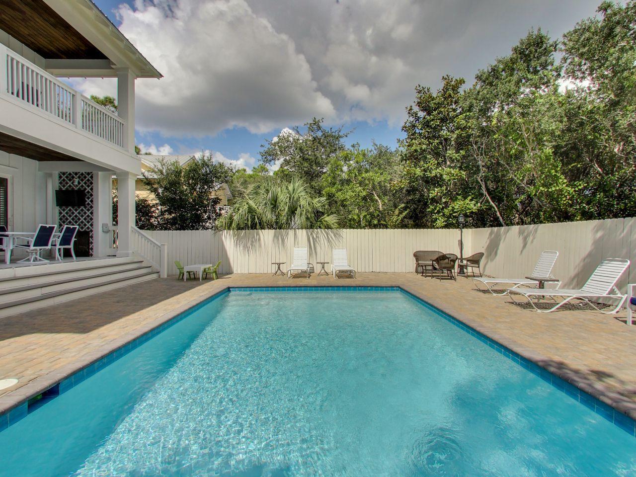 GULF SHORE MANOR - Residential
