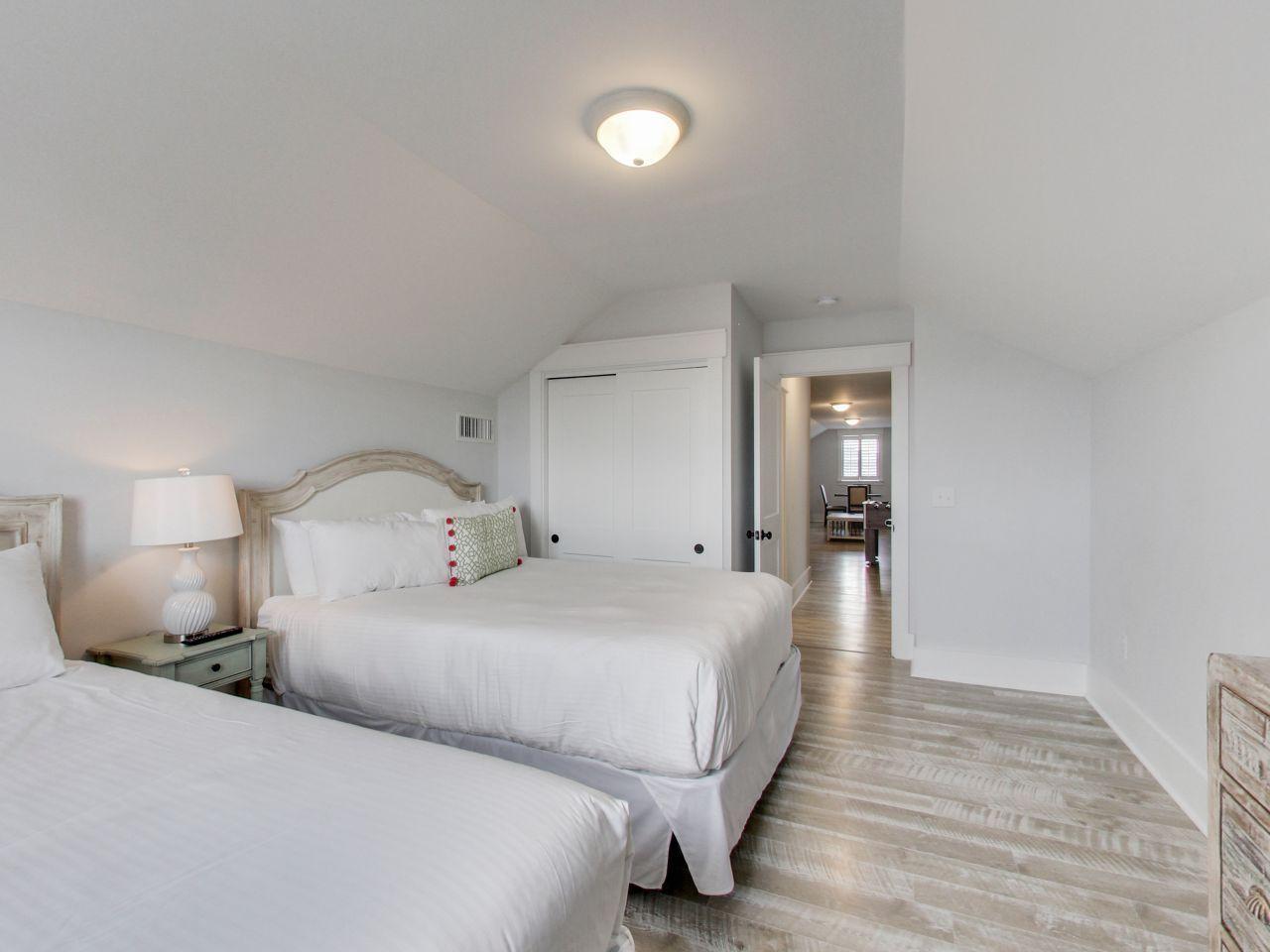 GULF SHORE MANOR - Residential