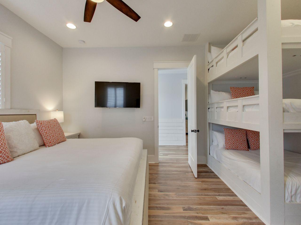 GULF SHORE MANOR - Residential