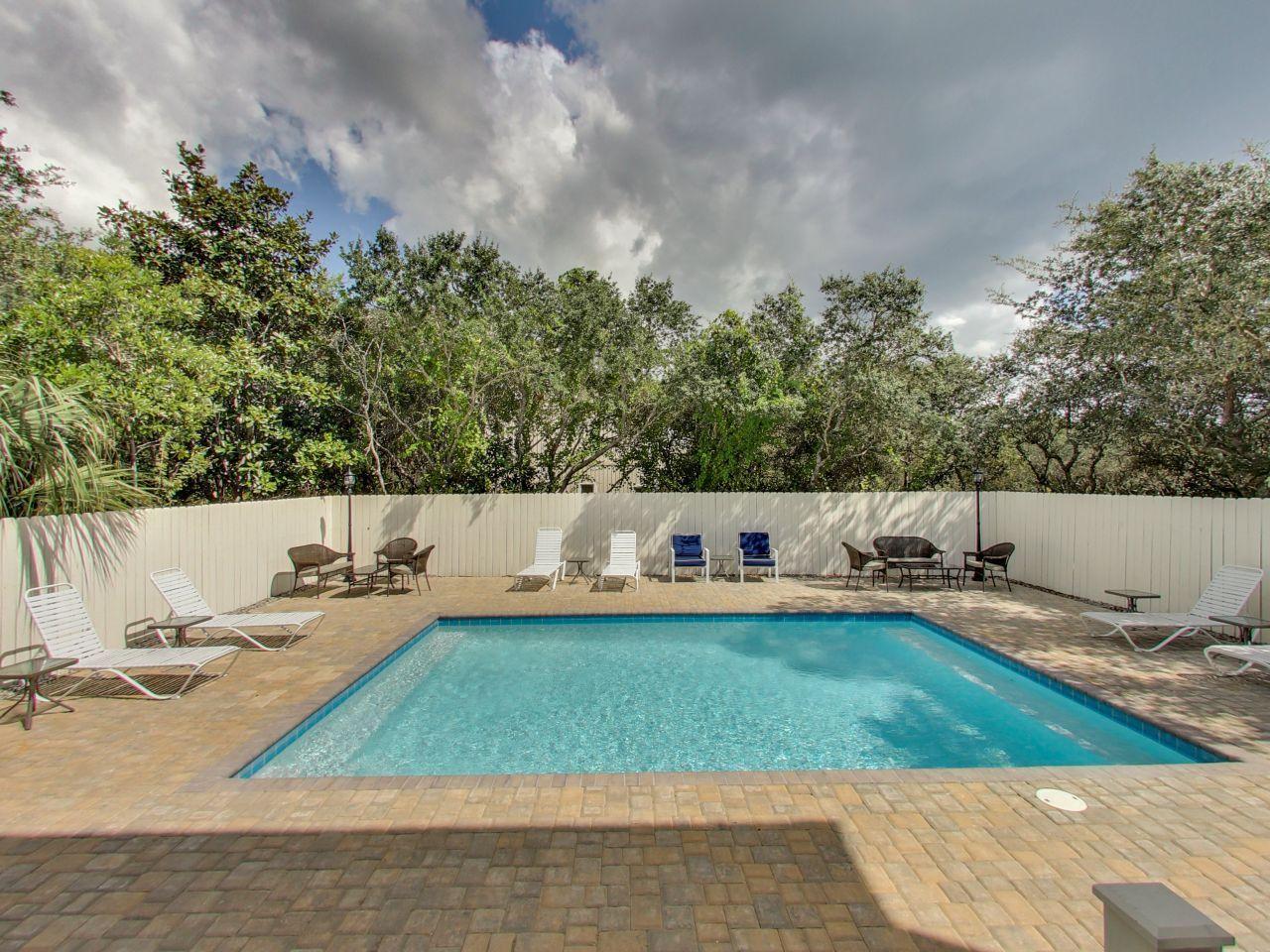 GULF SHORE MANOR - Residential
