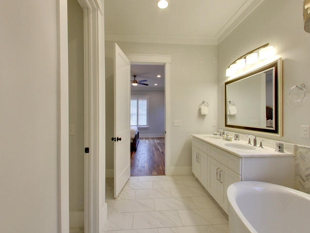 GULF SHORE MANOR - Residential