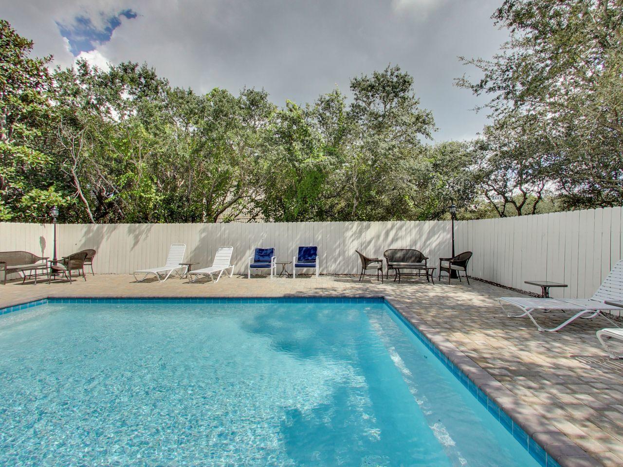 GULF SHORE MANOR - Residential