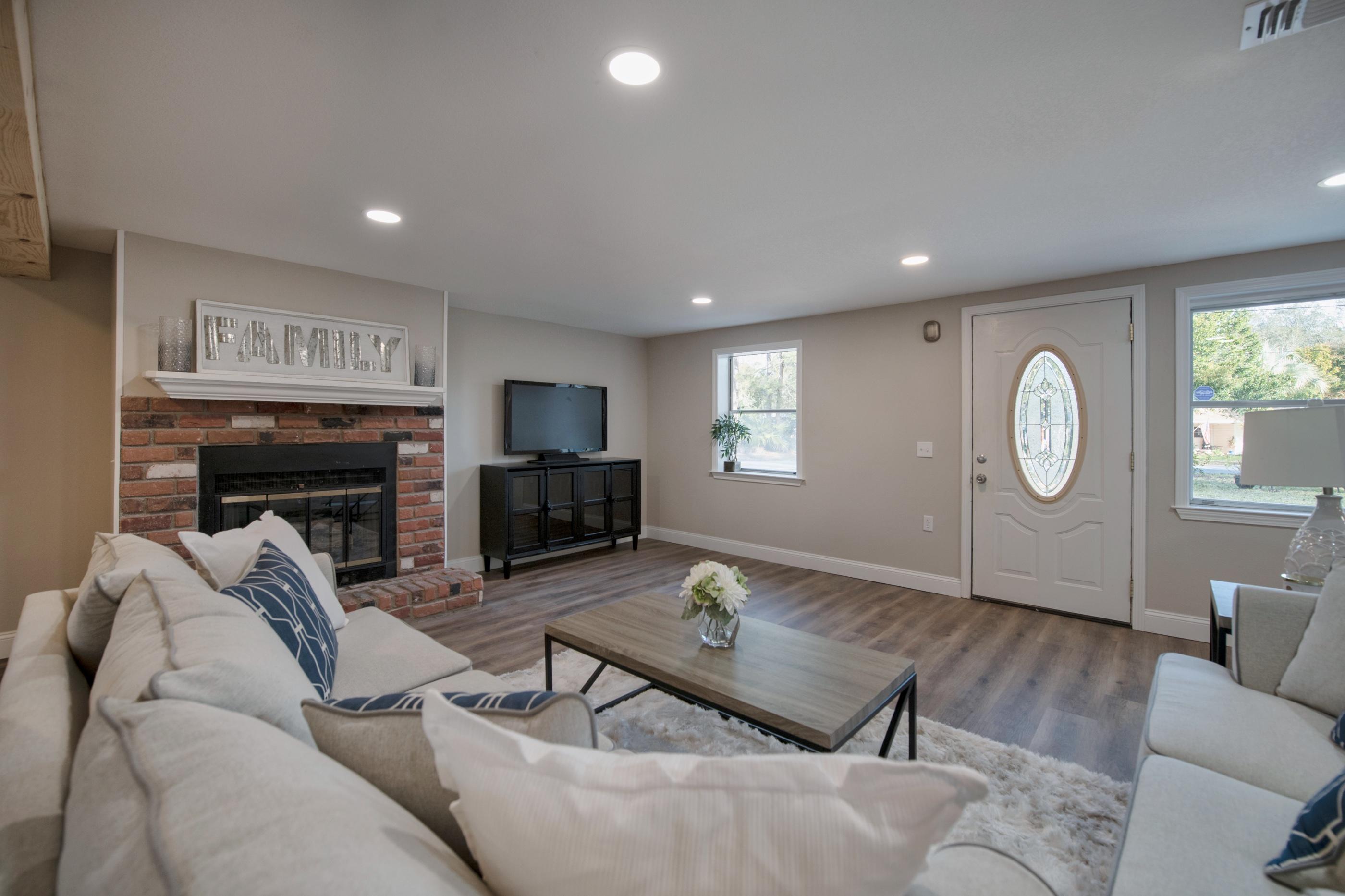 7th Add Elliott Pt - Residential