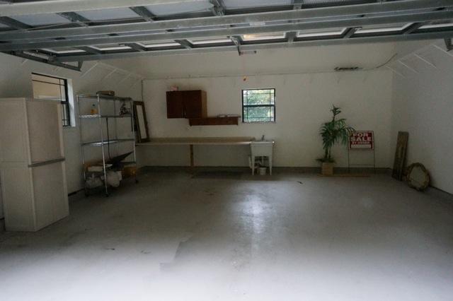 HOLIDAY SHORES ESTATES - Residential