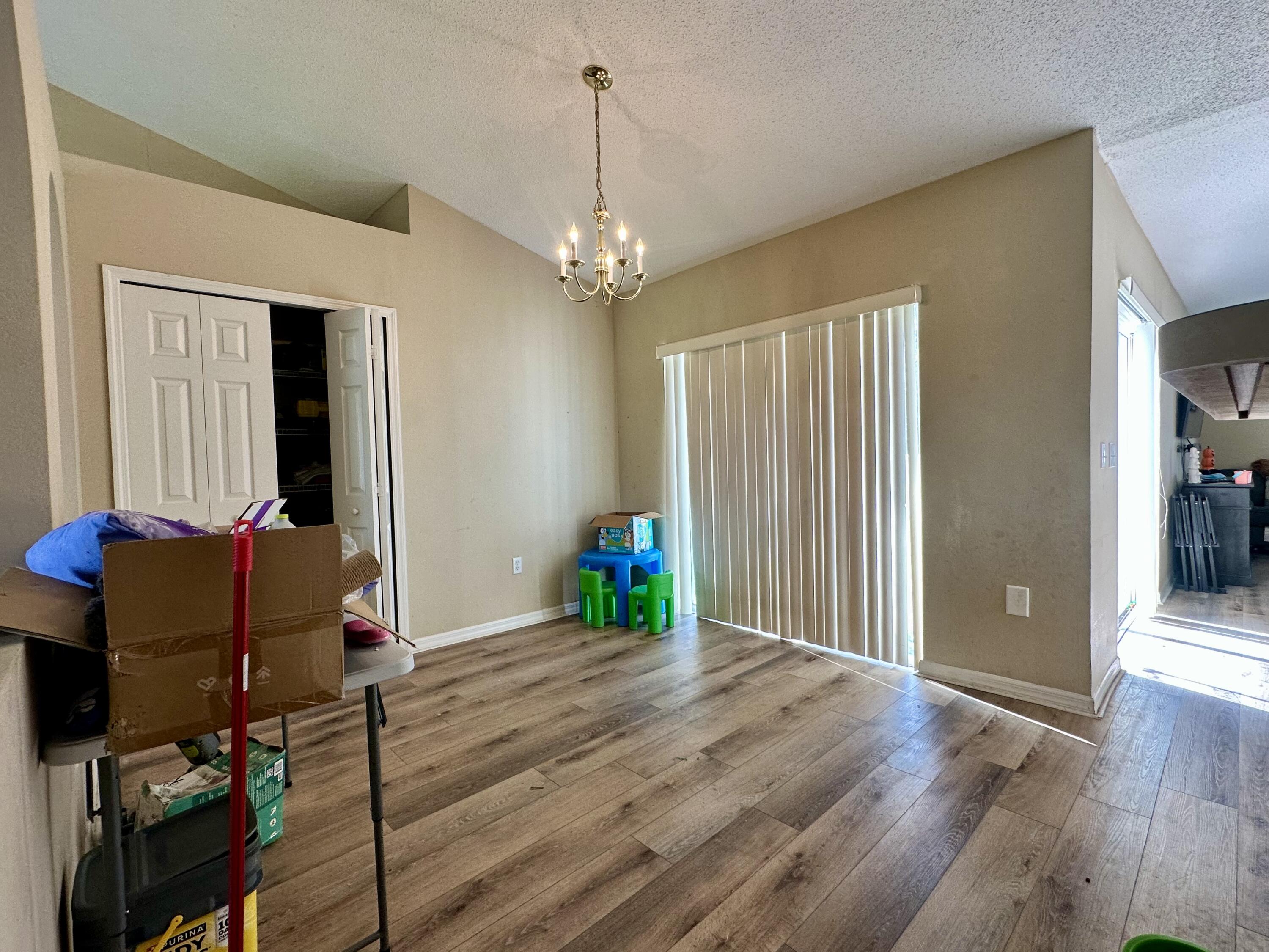 POINCIANA SUB NBRHD 4 VIL 7 - Residential