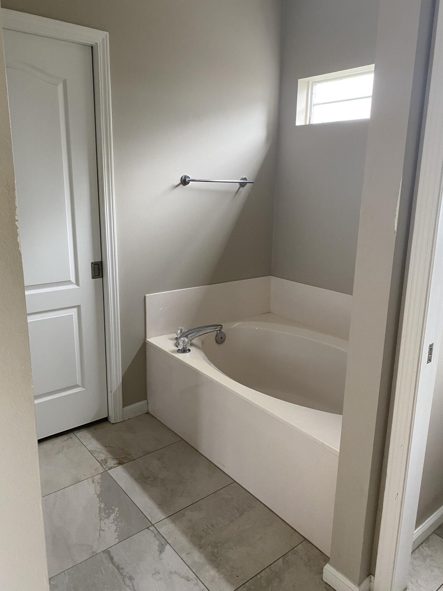 EMERALD HEIGHTS S/D - Residential Lease