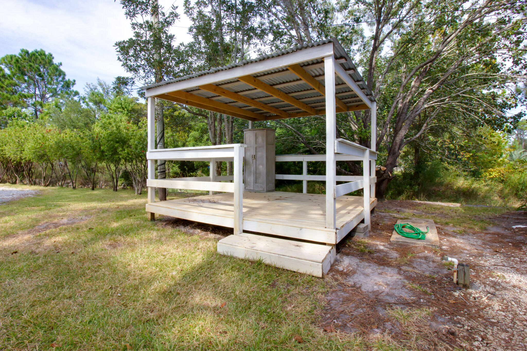 LAGNIAPPE BEACH - Residential Lease