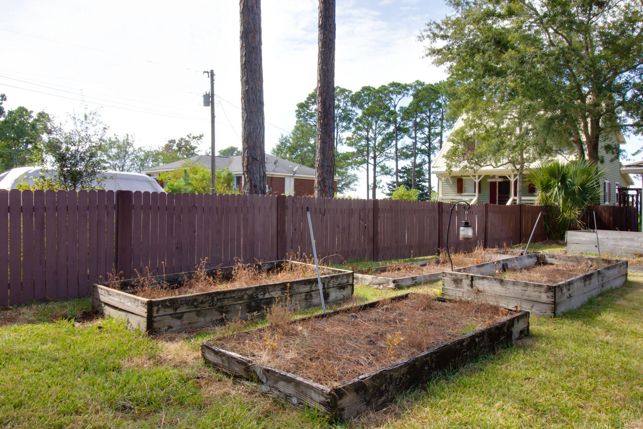 LAGNIAPPE BEACH - Residential Lease