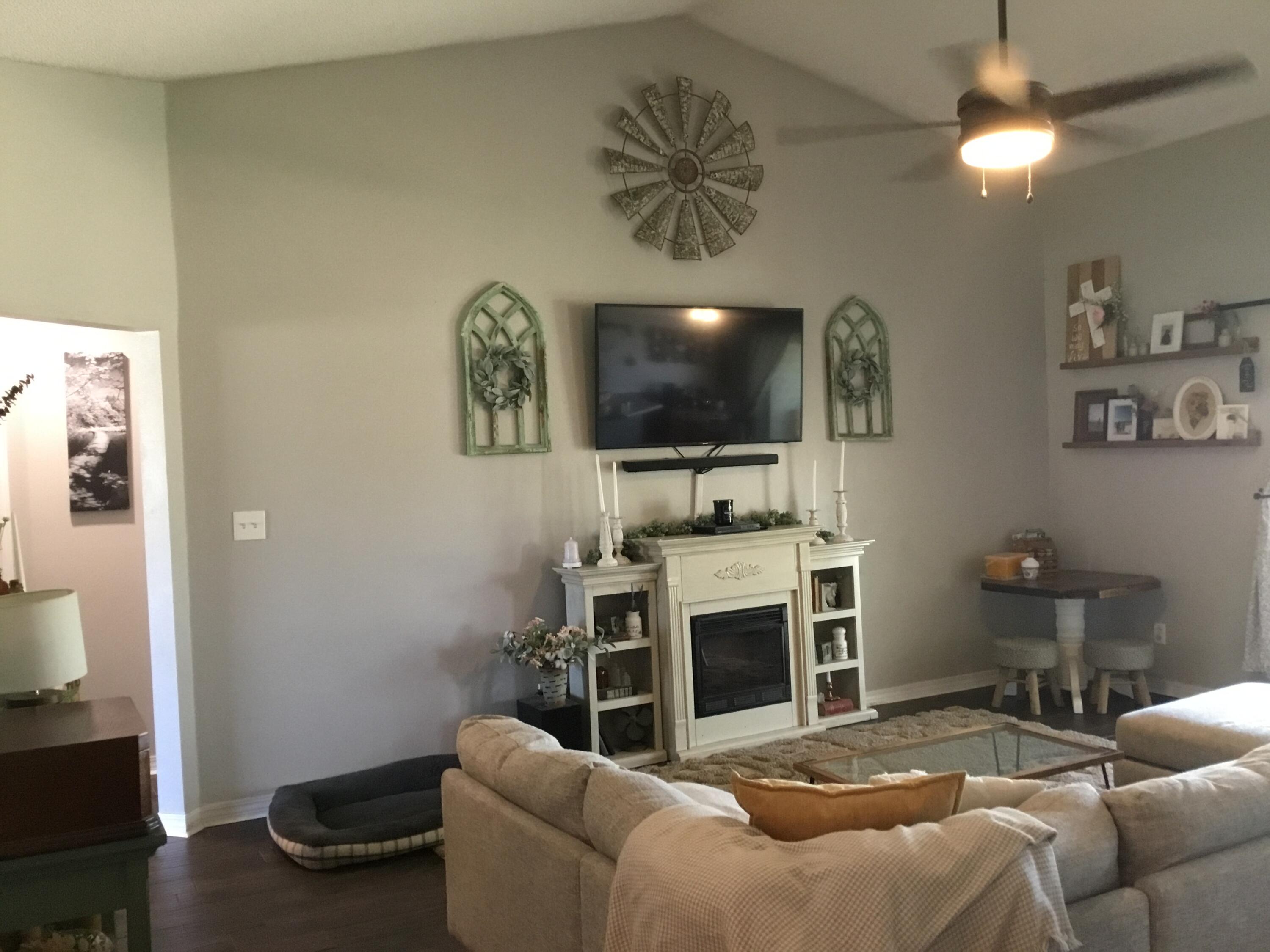 ROSS CROSSING - Residential