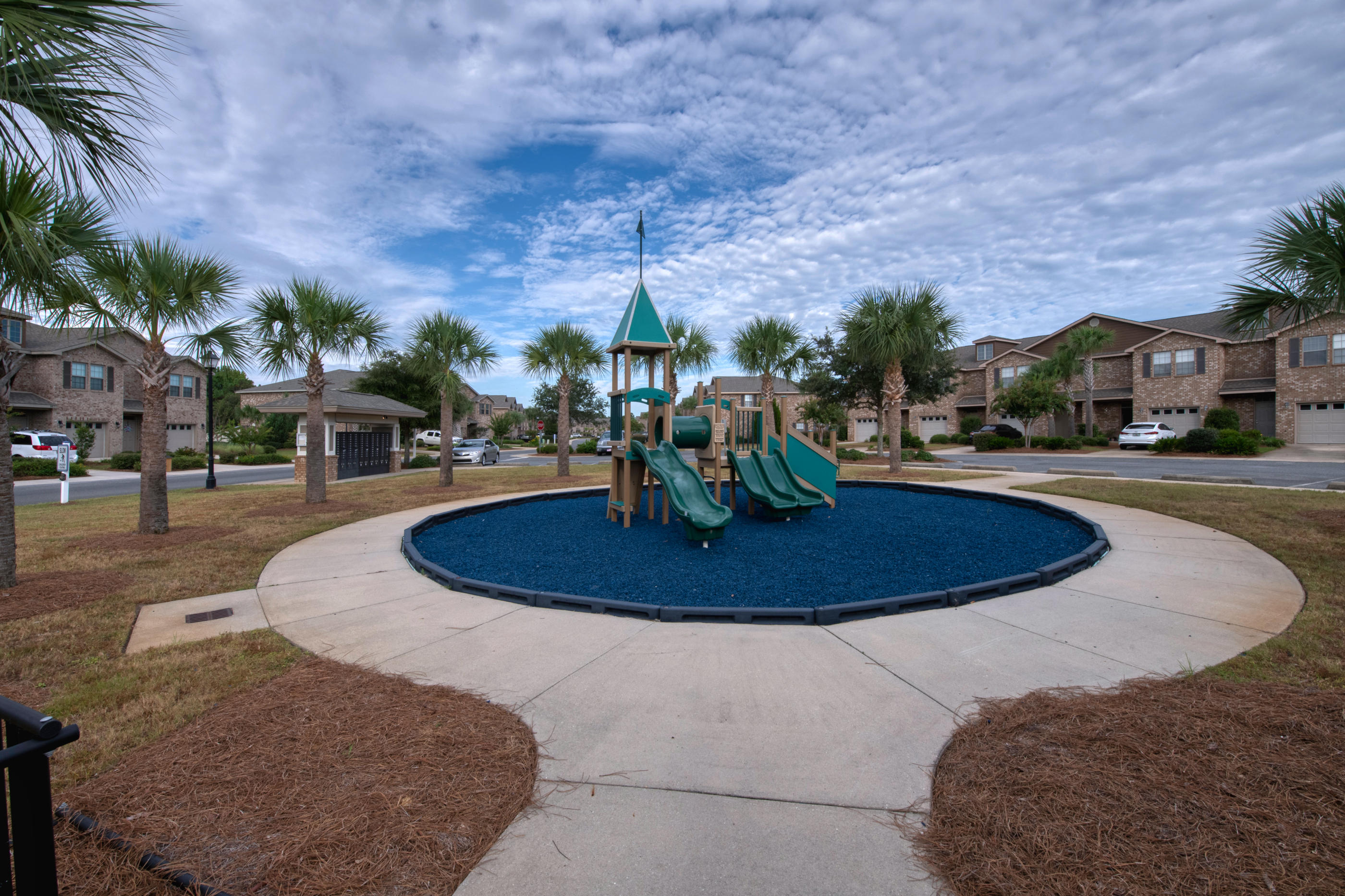 RESERVE POINTE - Residential