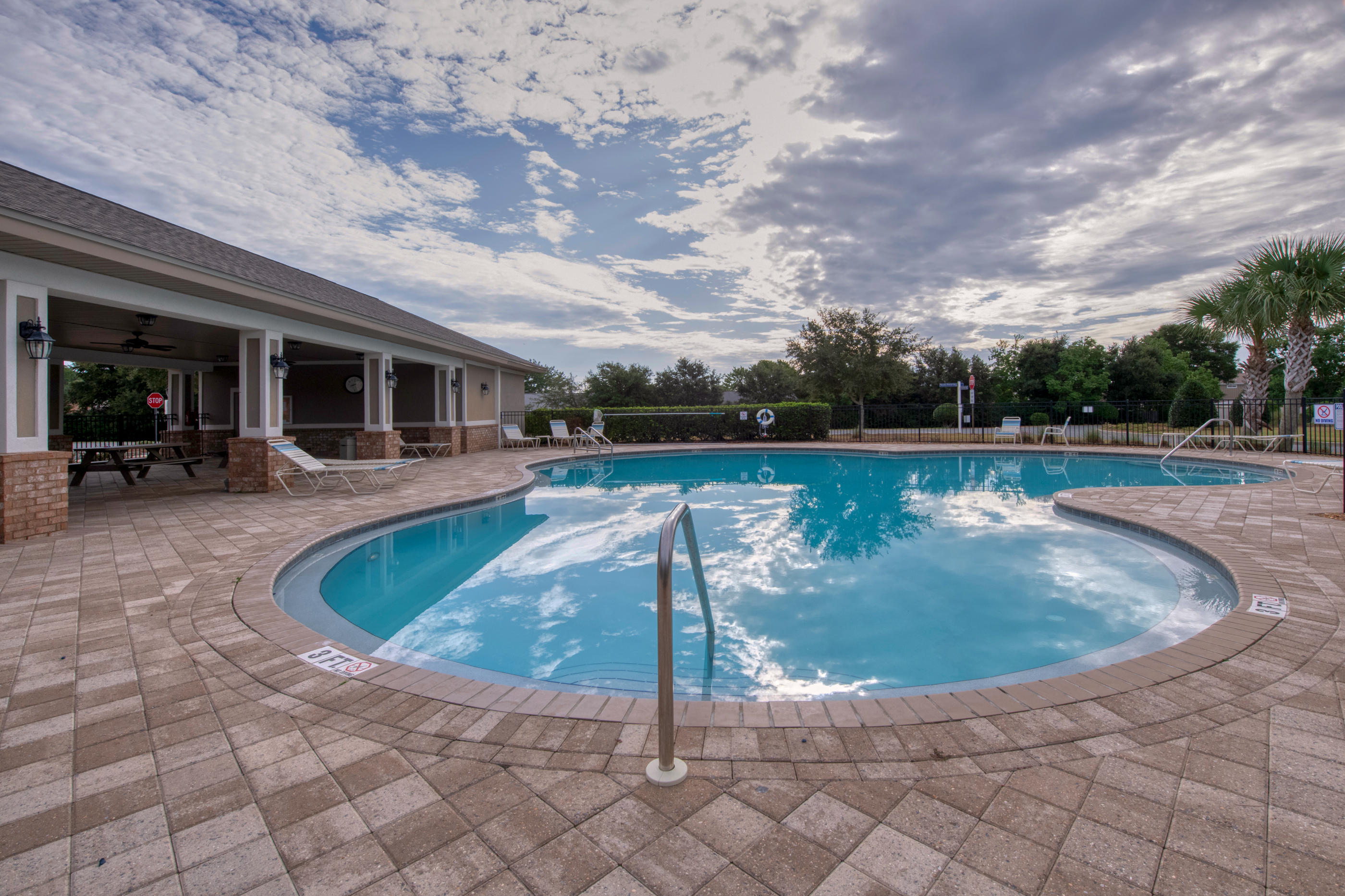 RESERVE POINTE - Residential