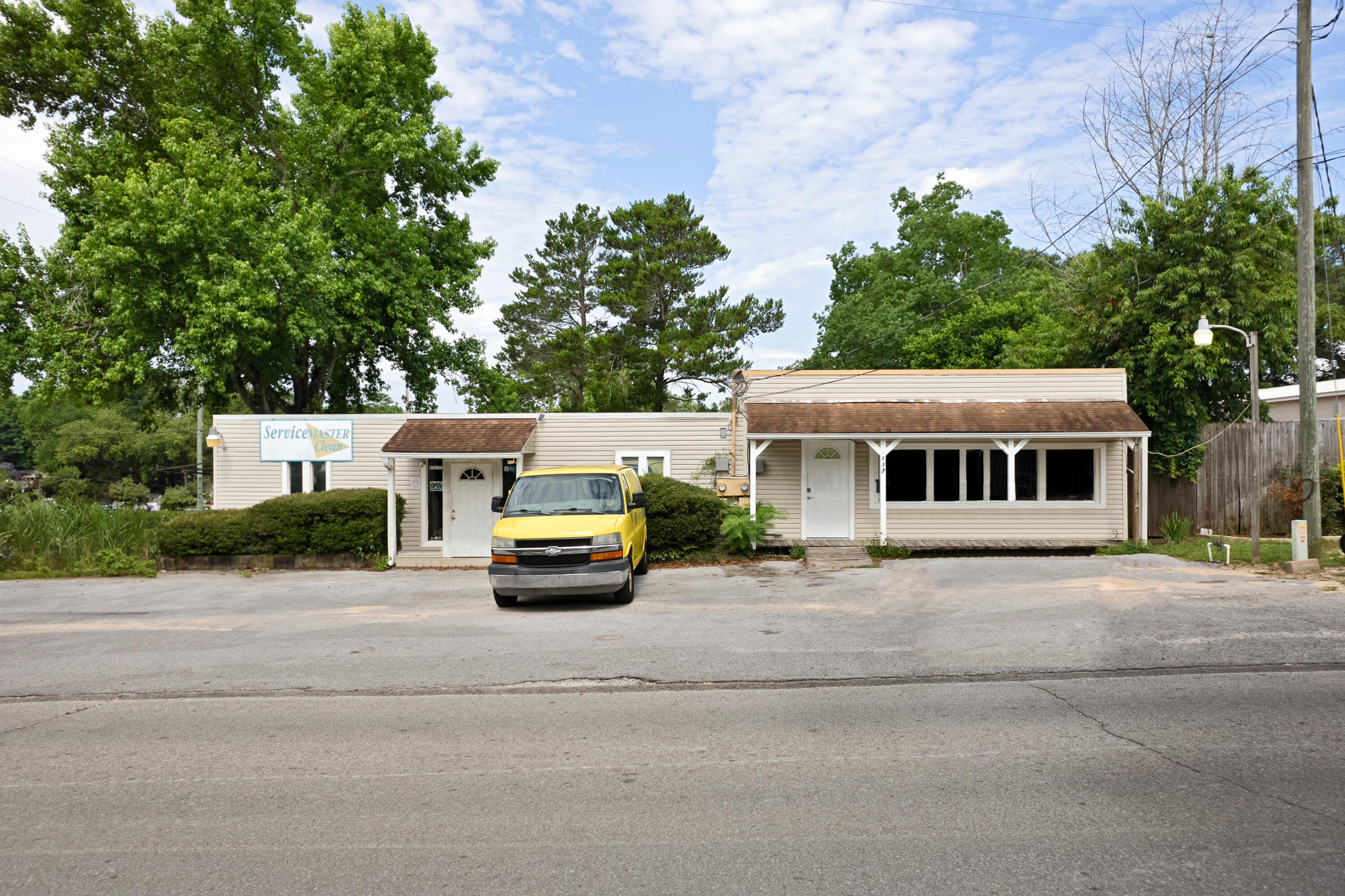 Located in central Ft. Walton Beach, 117 Auburn Rd is the ideal mixed-use property for a live-work scenario or any independent business owners looking to occupy the spaces or have for passive income streams as needed. Located on a corner lot, there are three (3) buildings totaling 3,526 broken down in the following: Office/storage 1,192sf; rental unit 1,040sf; warehouse 1,294sf. The property does have three short term tenants and can come vacated or with tenants in place. Take advantage of the flexibility this property offers from day one.
